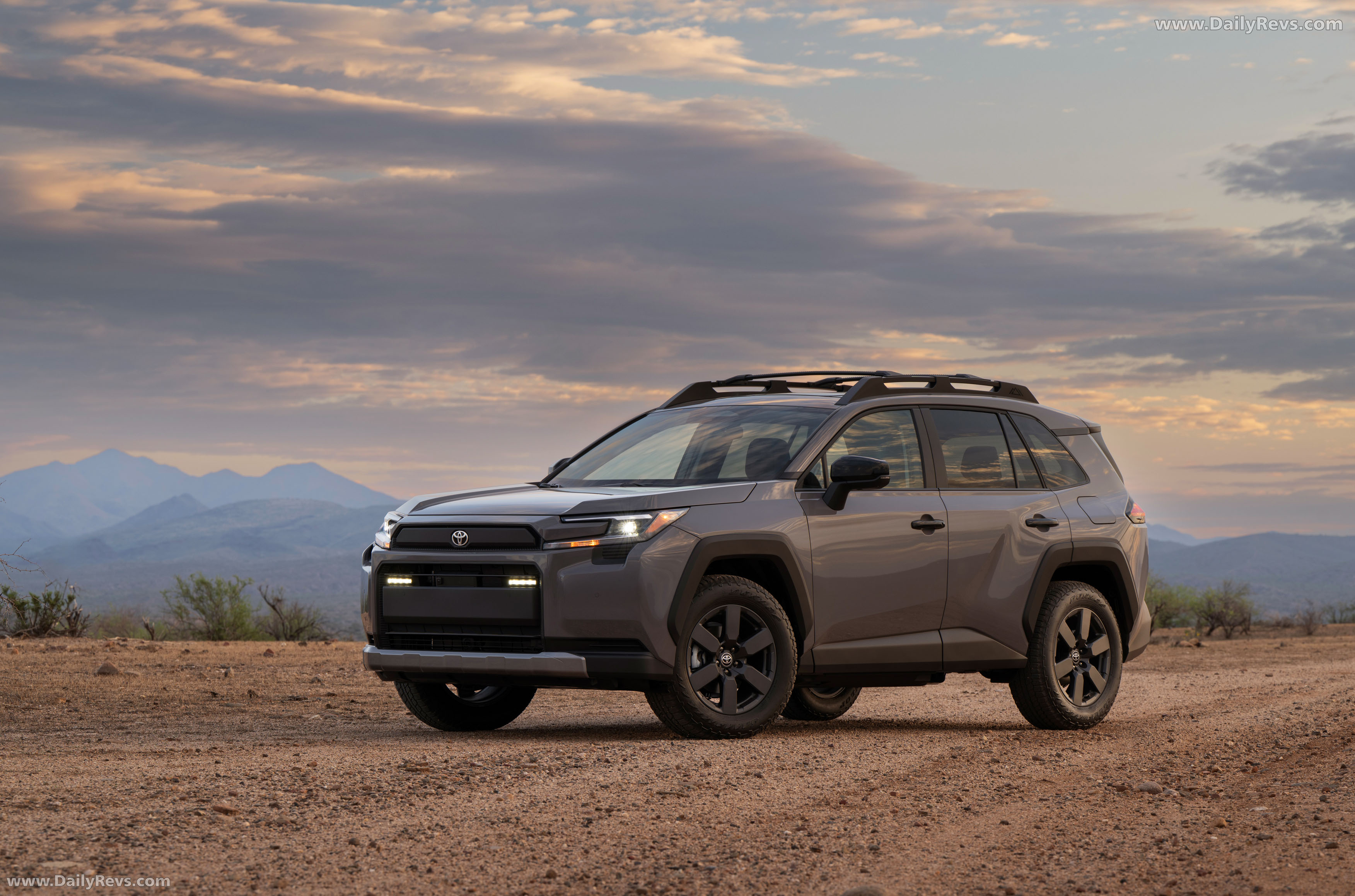 2026 Toyota RAV4 HEV Woodland Front View