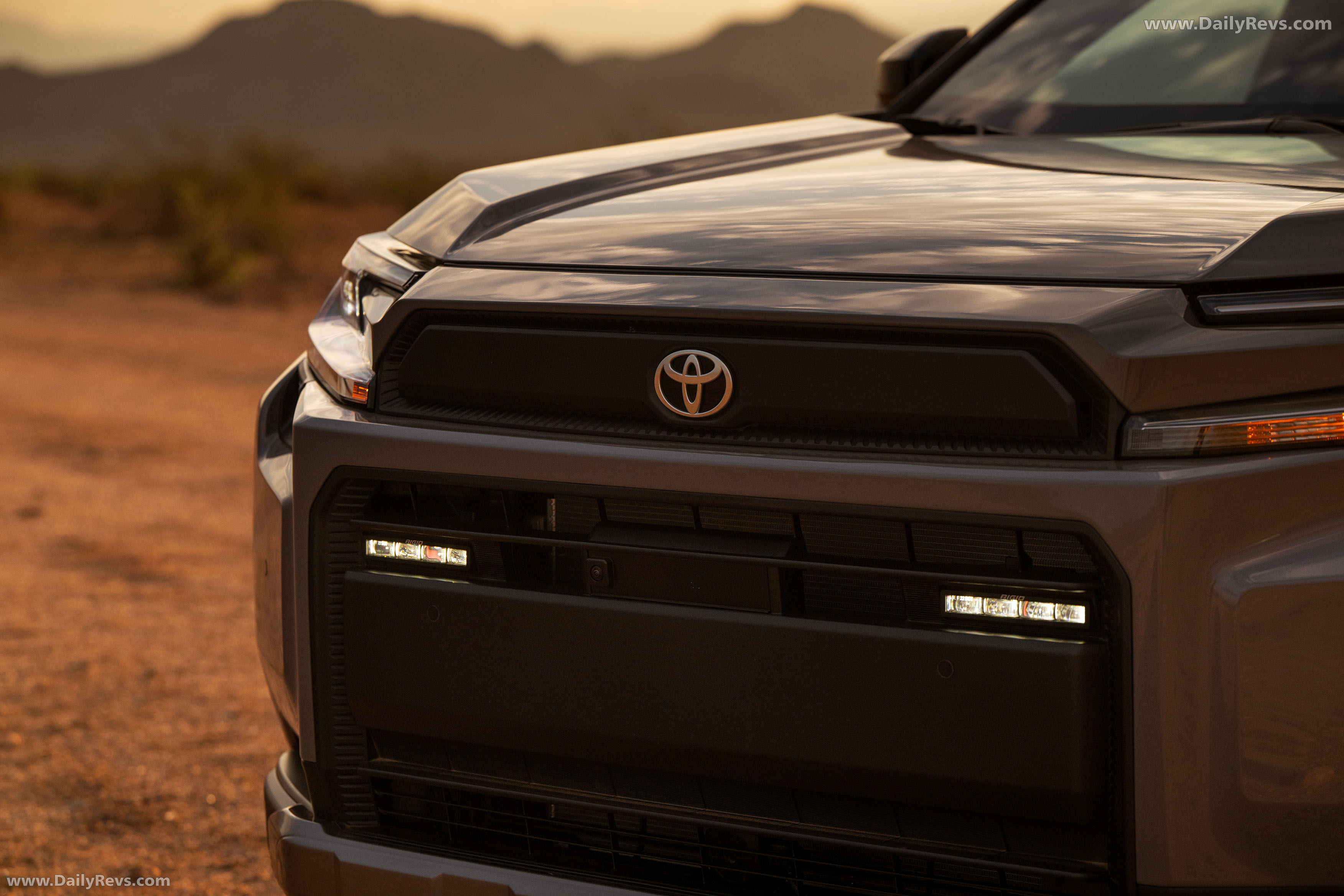 2026 Toyota RAV4 HEV Woodland Exterior
