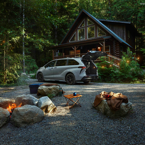 2025 Toyota Sienna Woodland Rear View