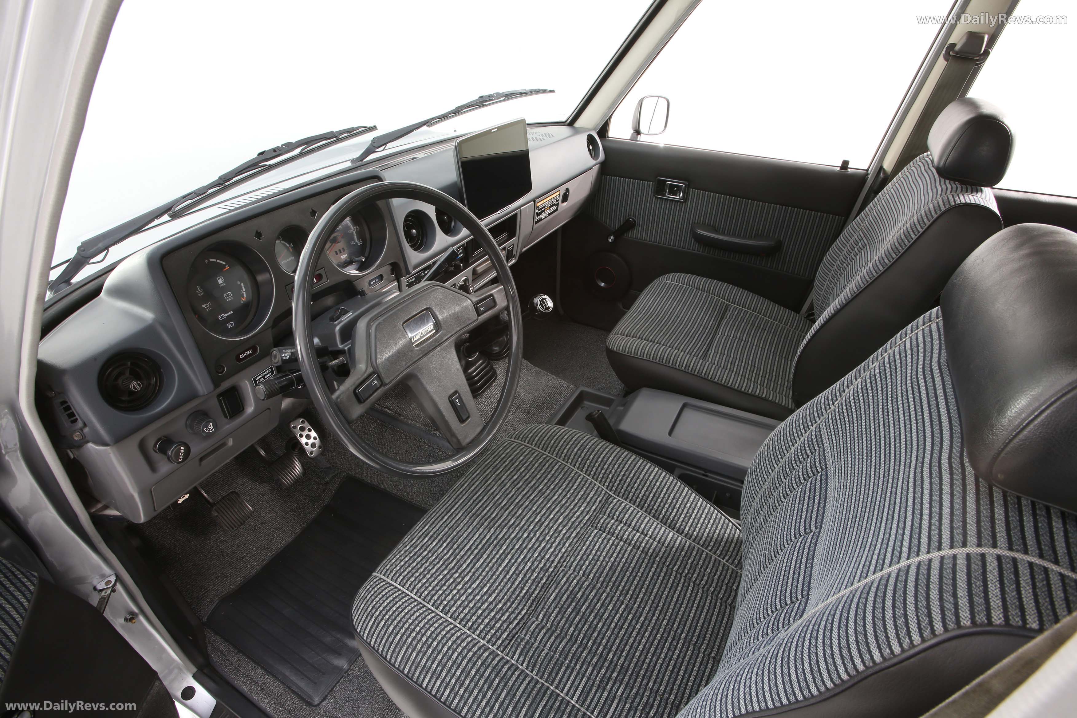 2025 Toyota Turbo Trail Cruiser Concept Interior