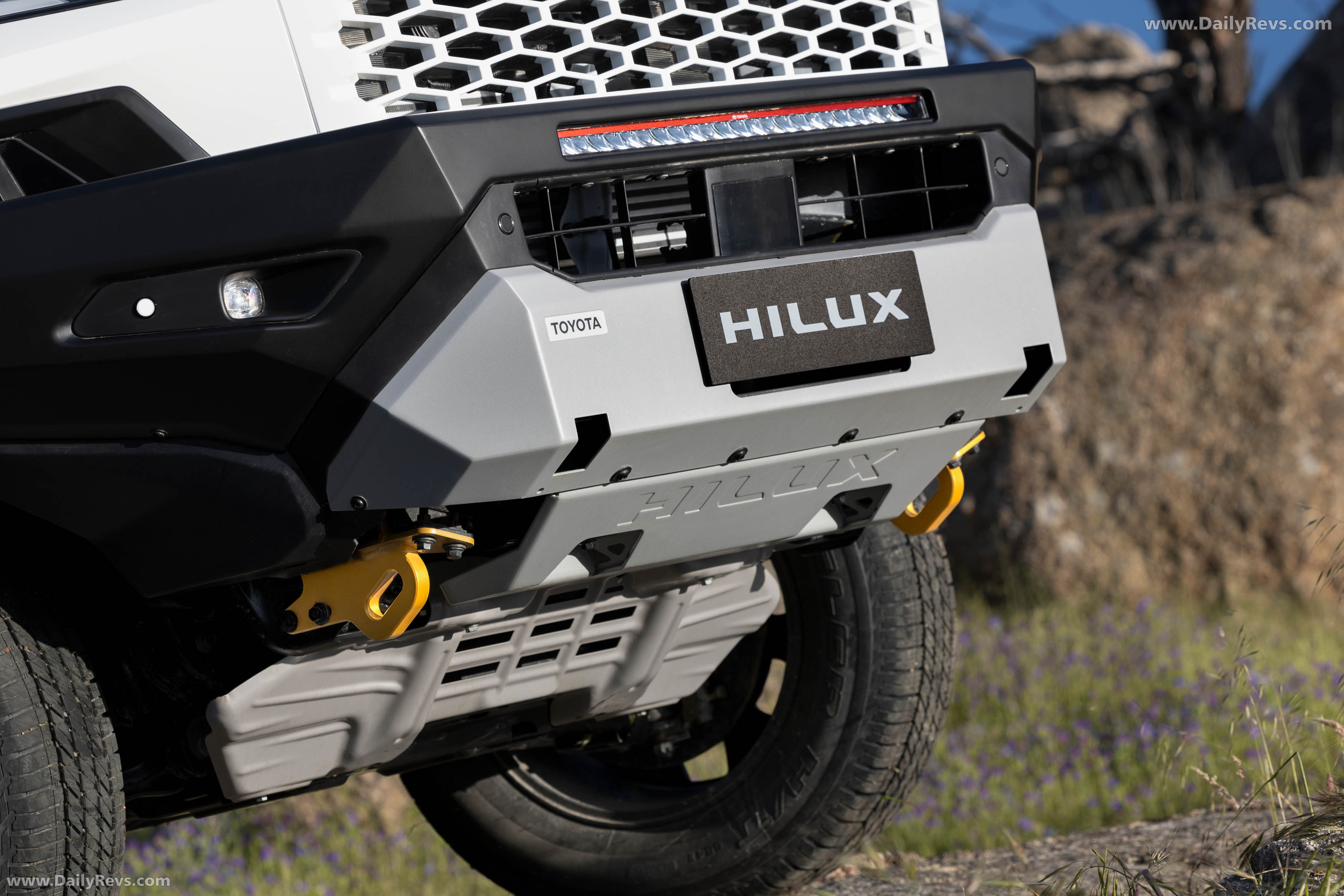 2026 Toyota HiLux Rugged X Exterior