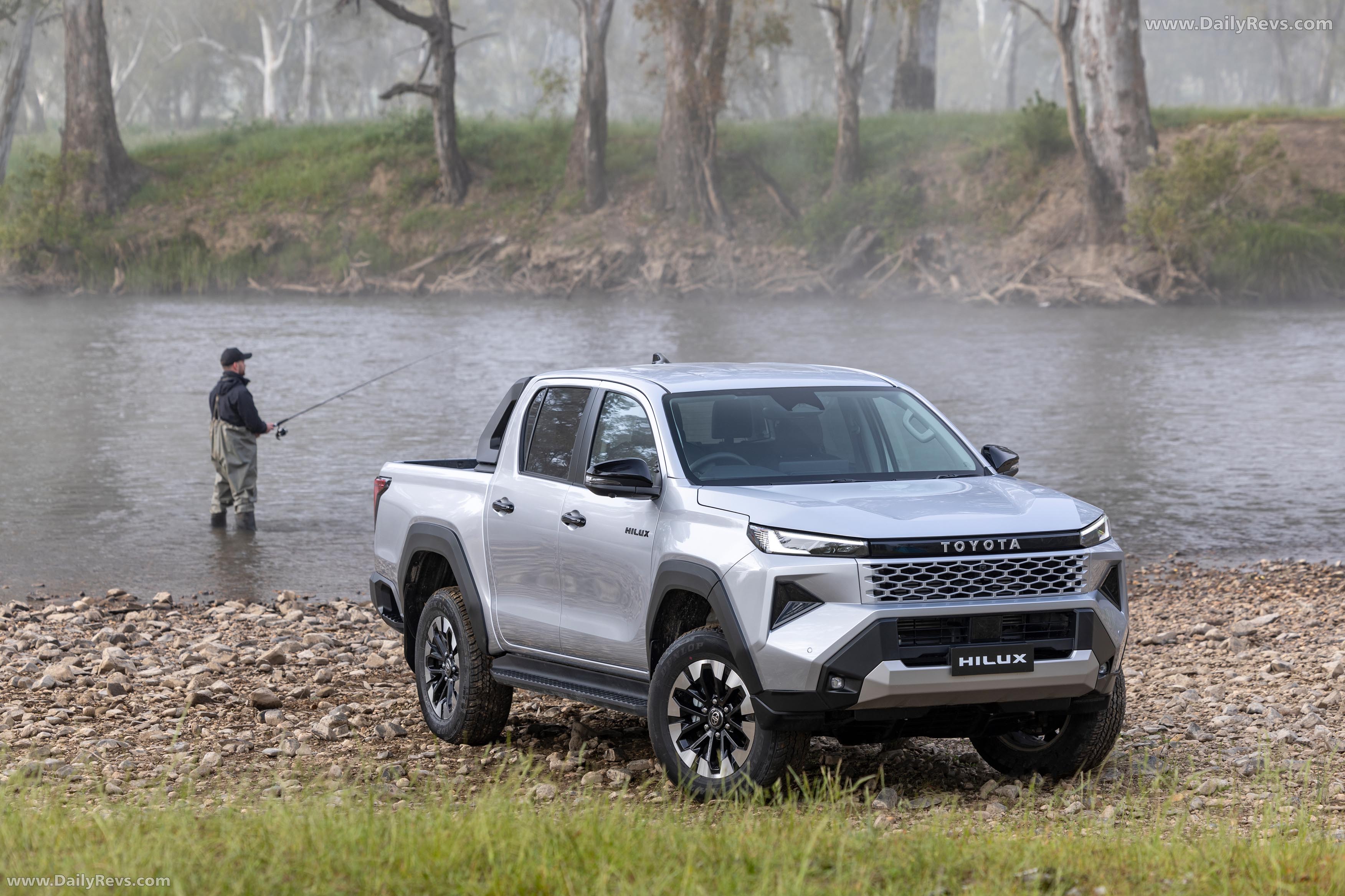 2026 Toyota HiLux SR5 Front View