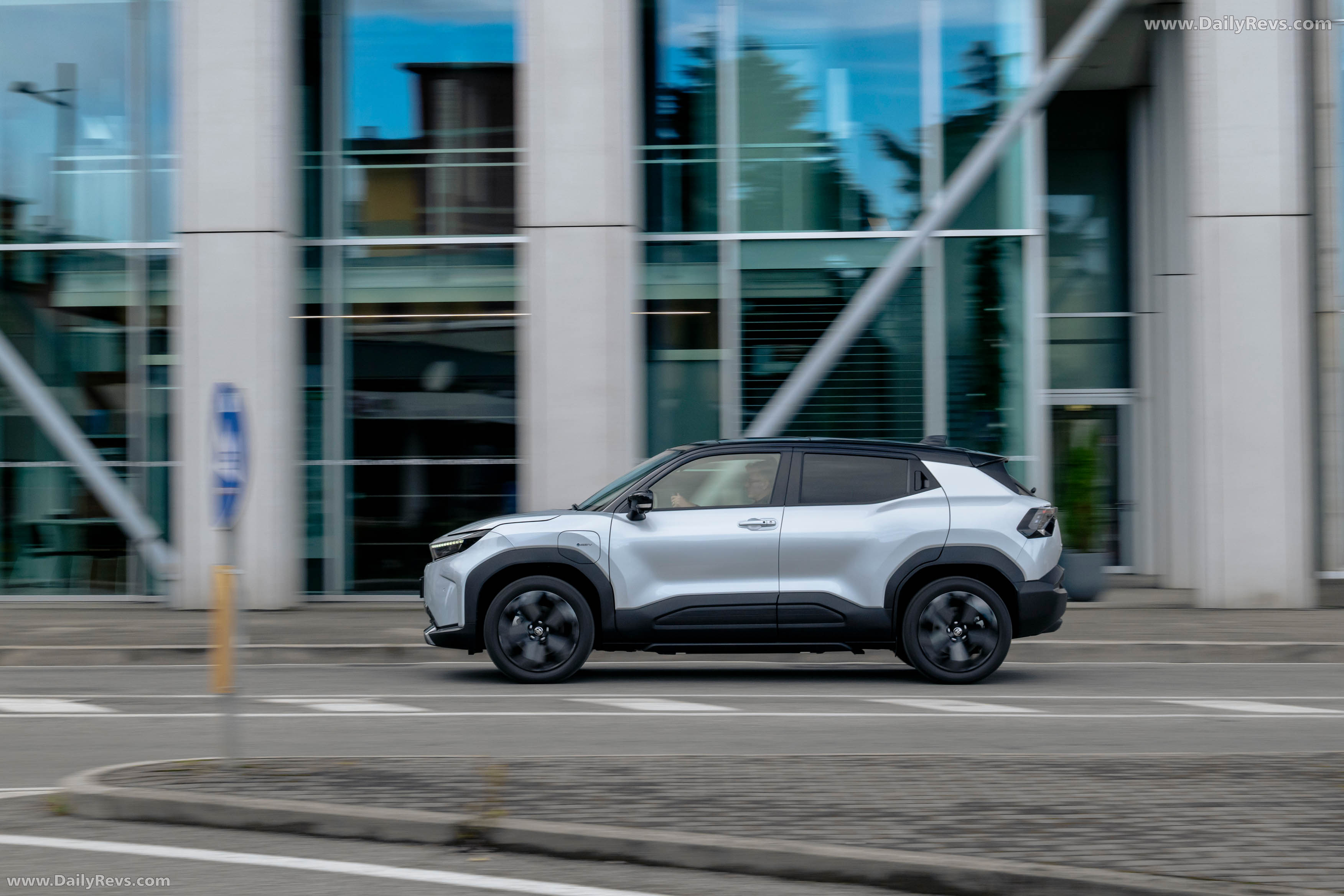 2026 Toyota Urban Cruiser AWD Side View