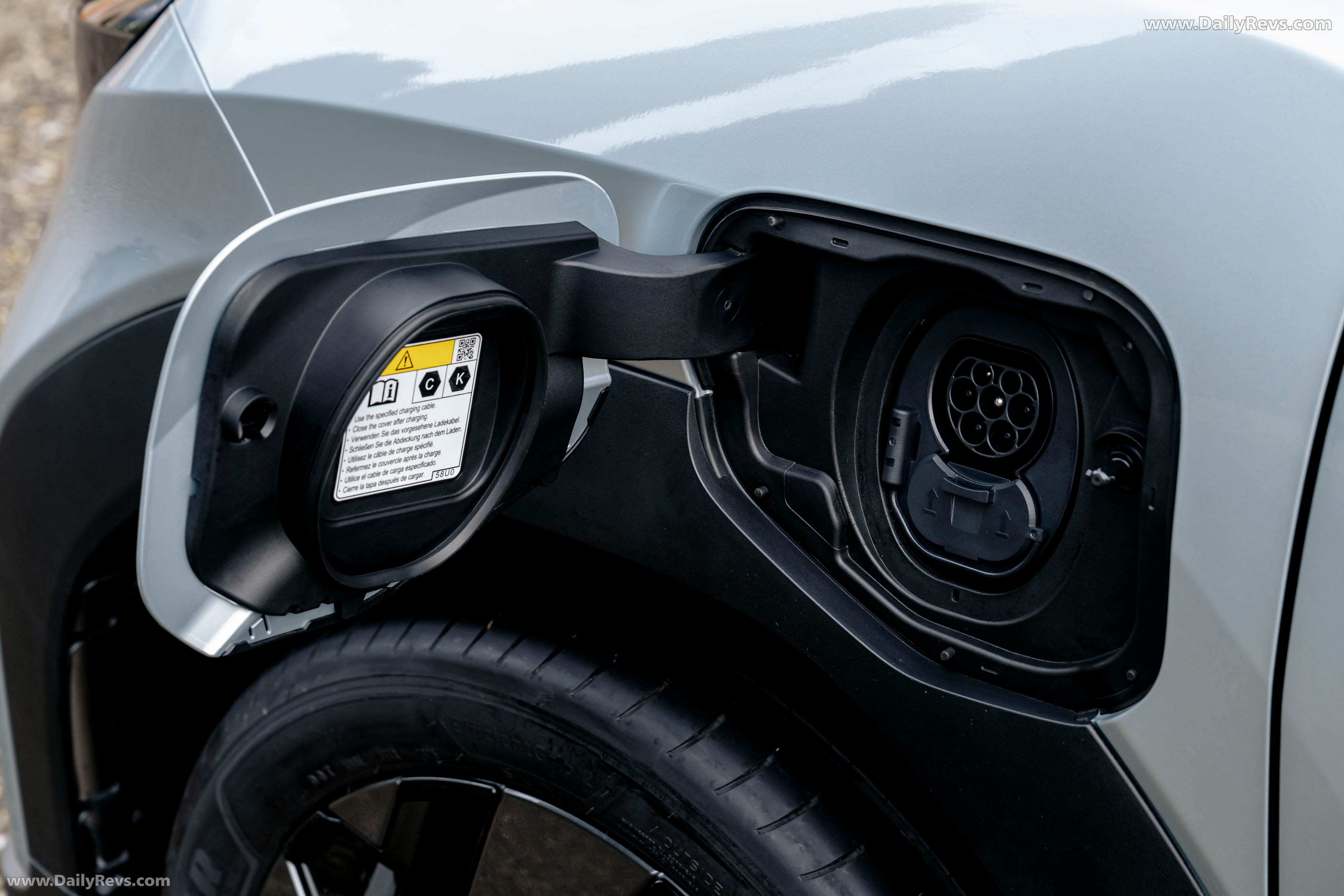 2026 Toyota Urban Cruiser AWD Exterior