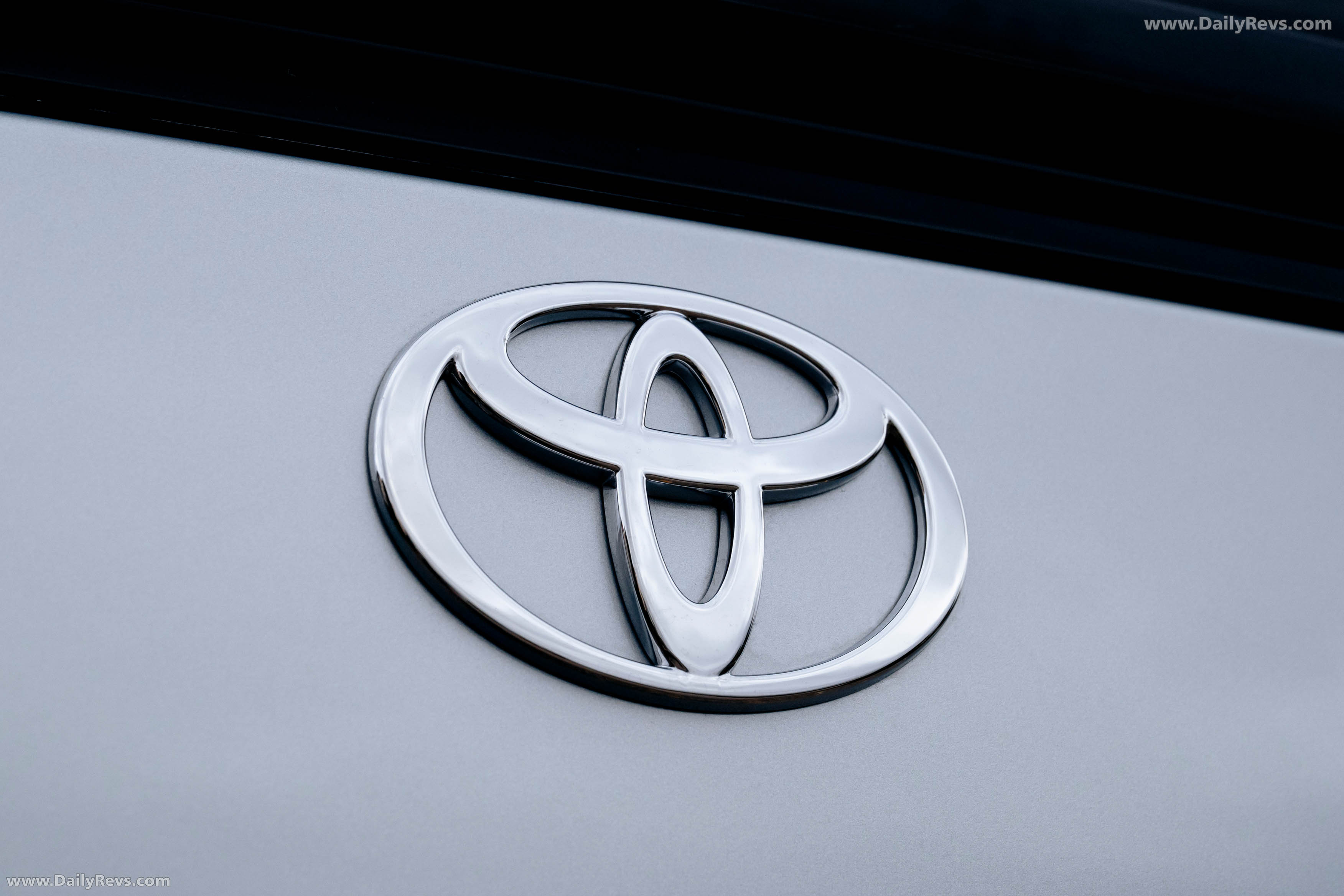 2026 Toyota Urban Cruiser AWD Exterior