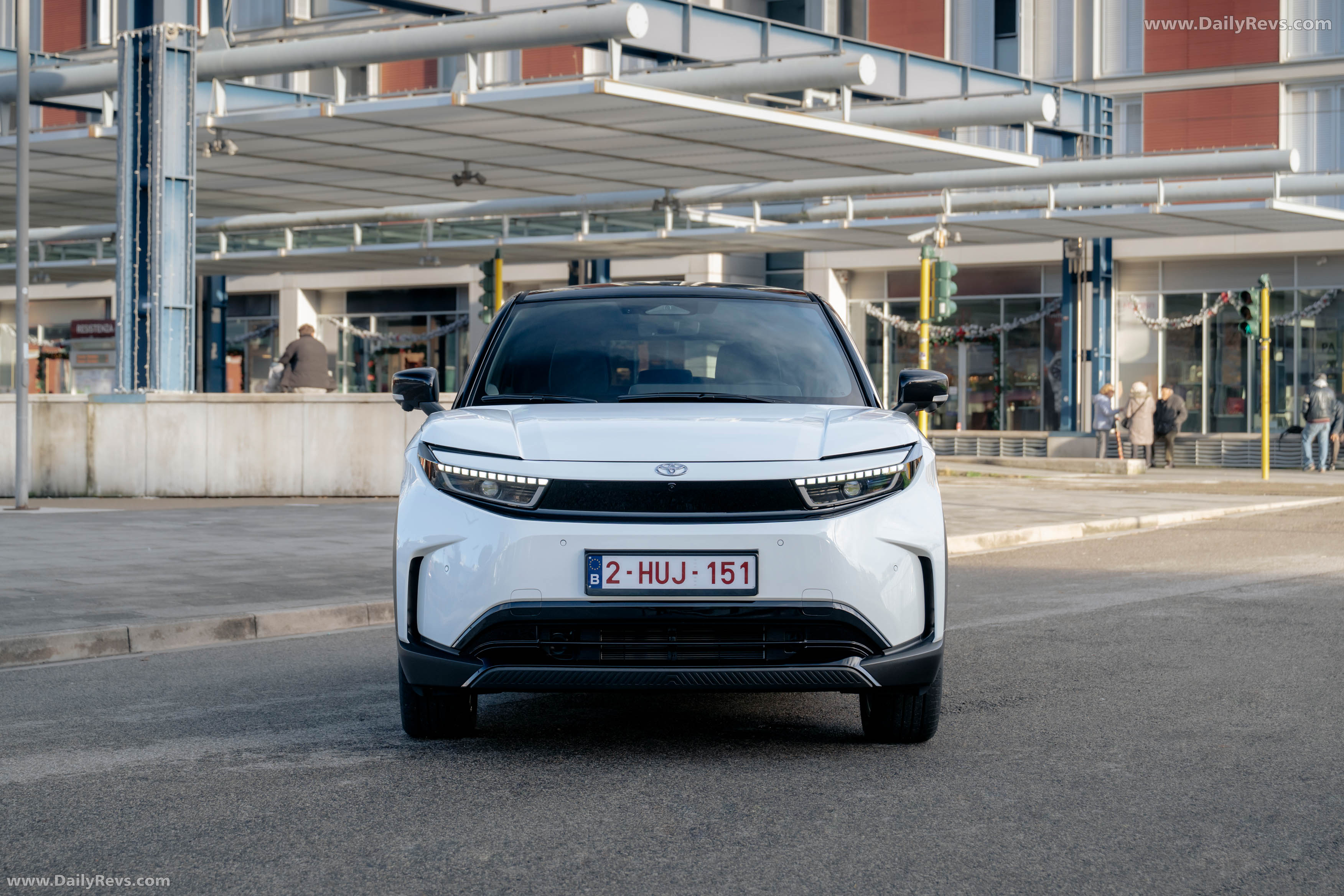 2026 Toyota Urban Cruiser AWD Lunar White Front View
