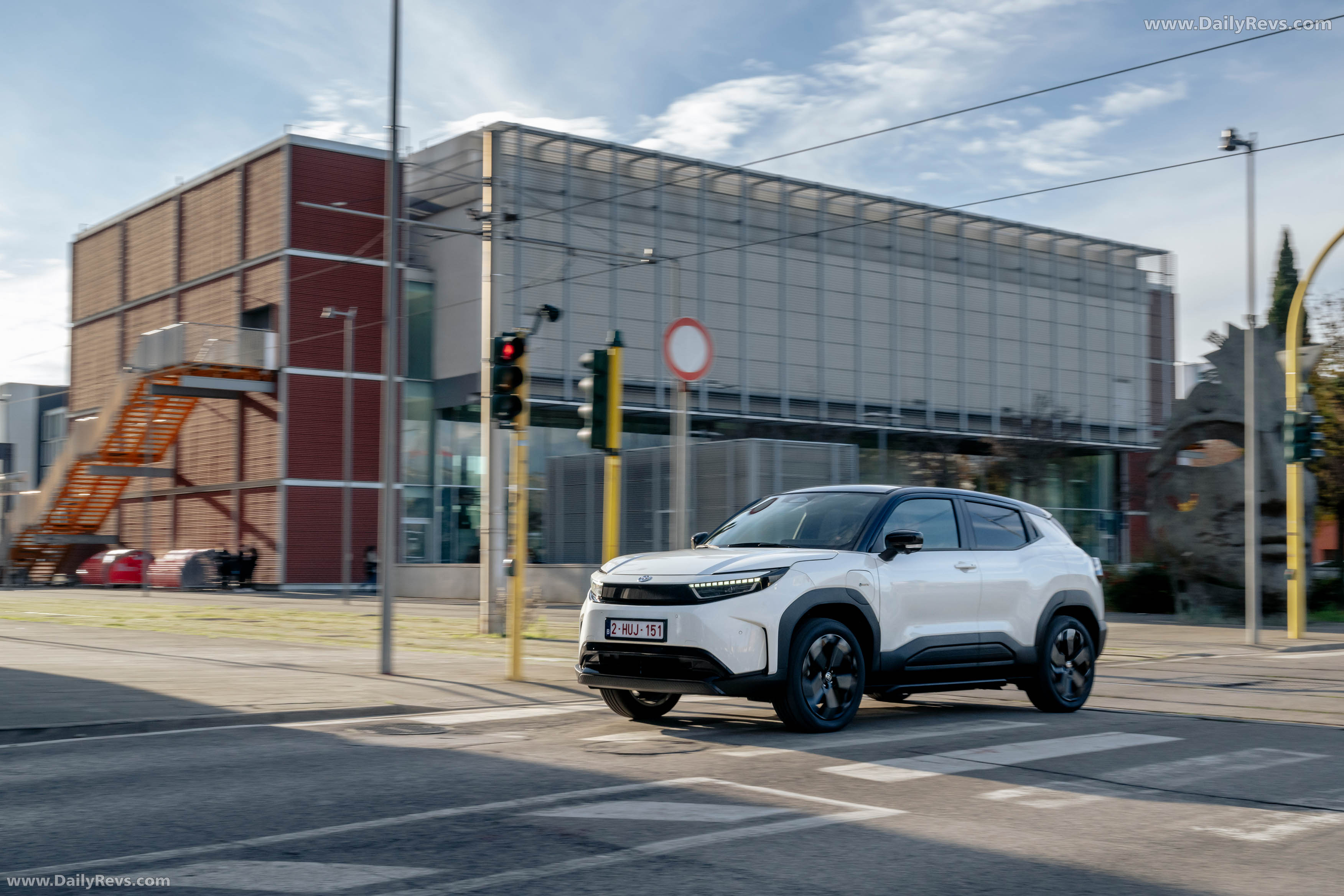 2026 Toyota Urban Cruiser AWD Lunar White Front View