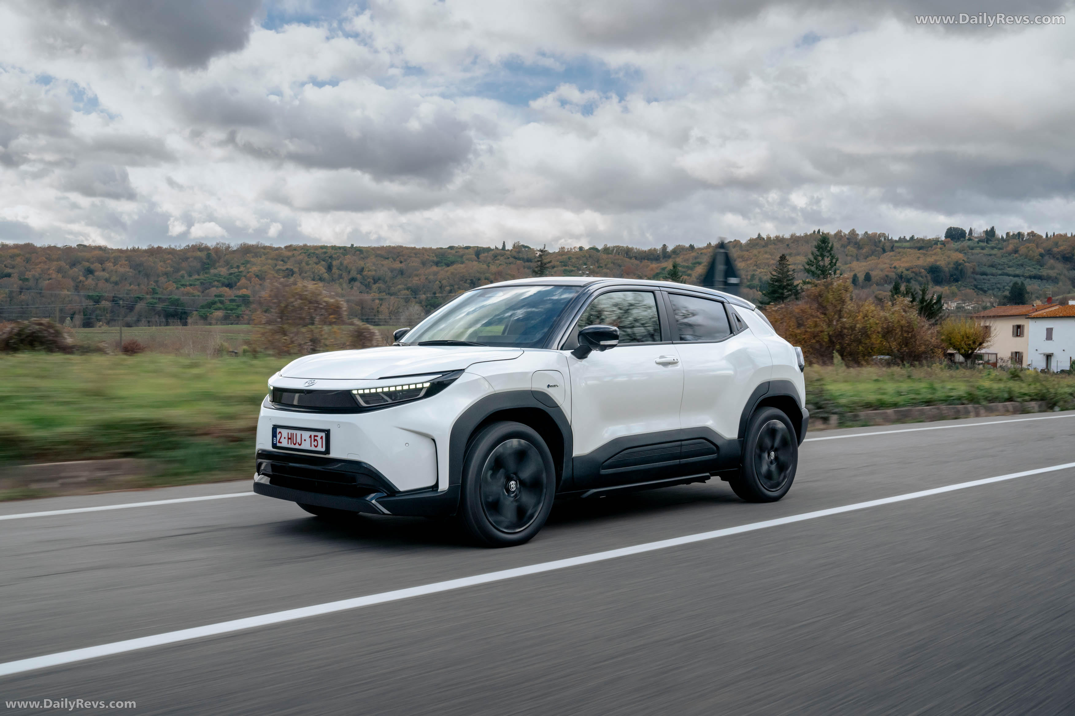 2026 Toyota Urban Cruiser AWD Lunar White Front View