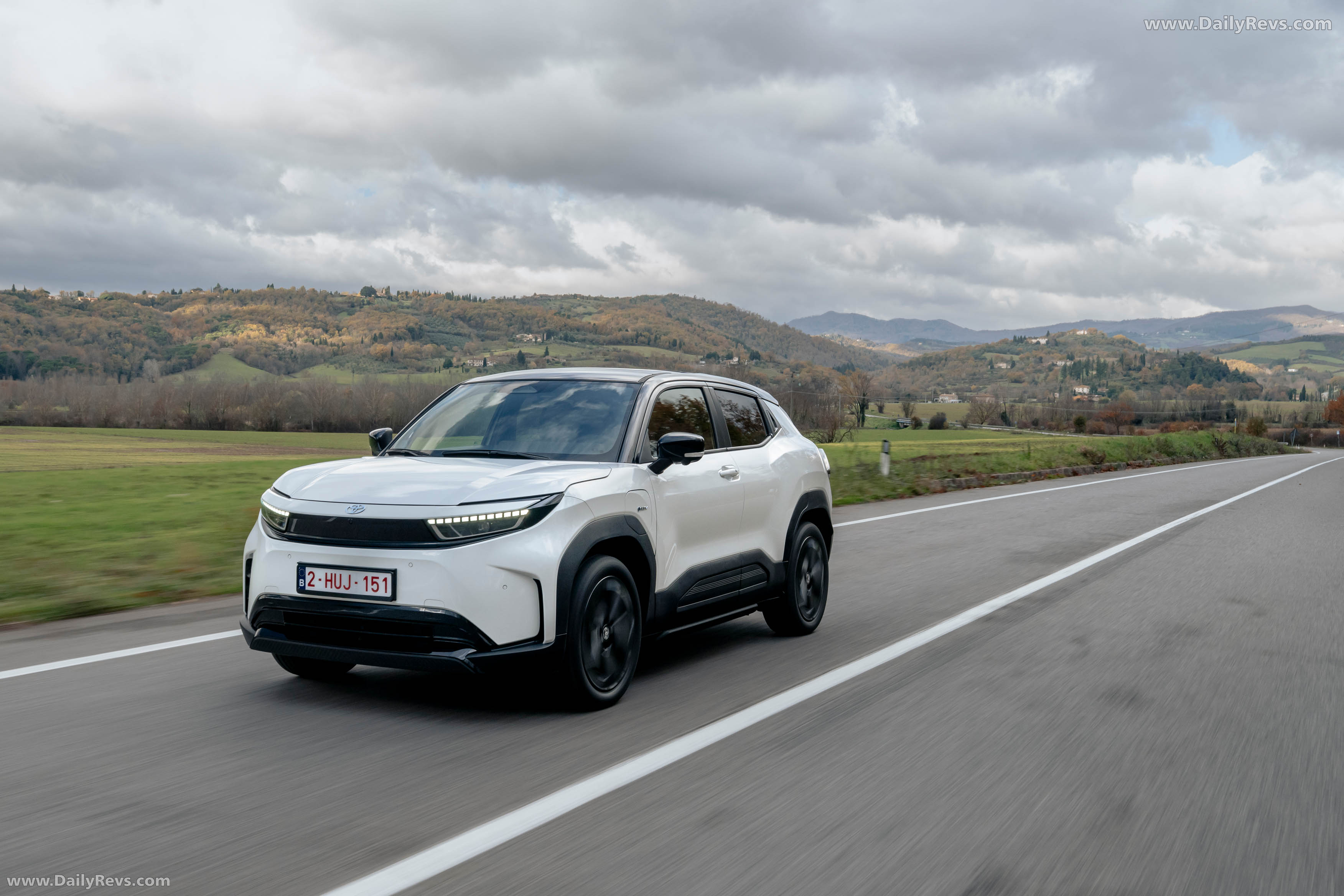 2026 Toyota Urban Cruiser AWD Lunar White Front View