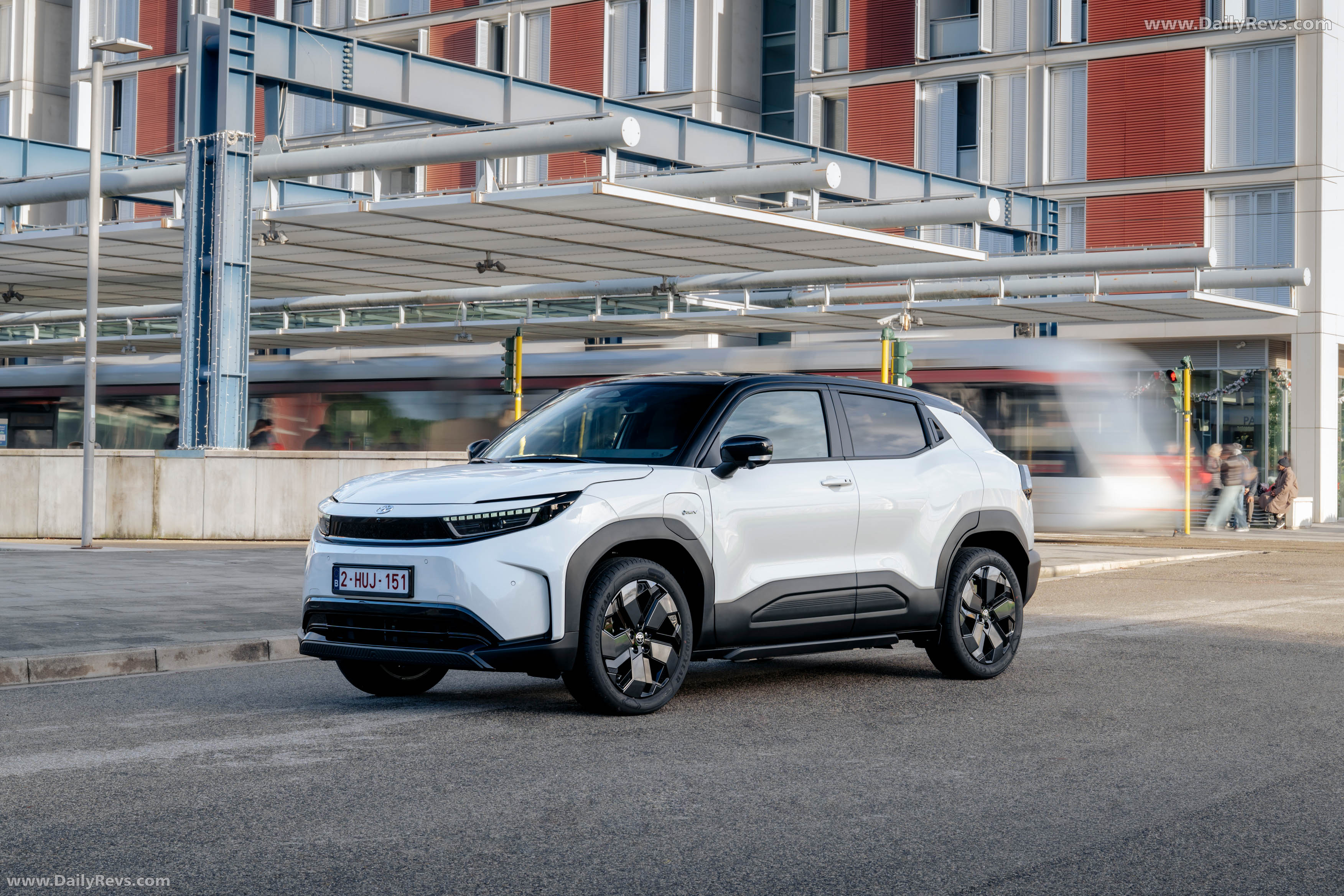 2026 Toyota Urban Cruiser AWD Lunar White Front View