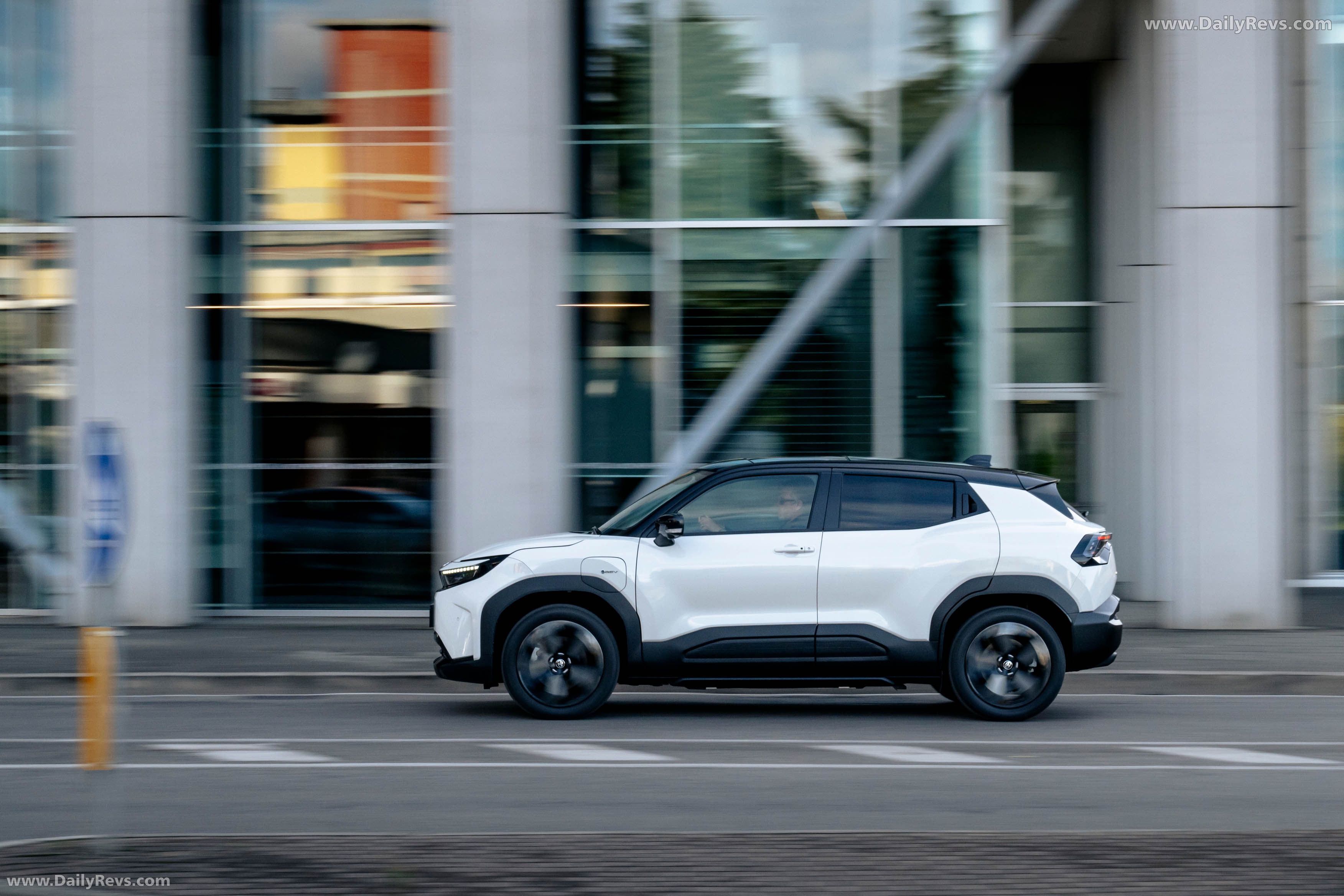 2026 Toyota Urban Cruiser AWD Lunar White Side View