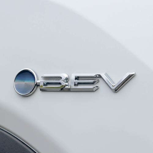2026 Toyota Urban Cruiser AWD Lunar White Exterior