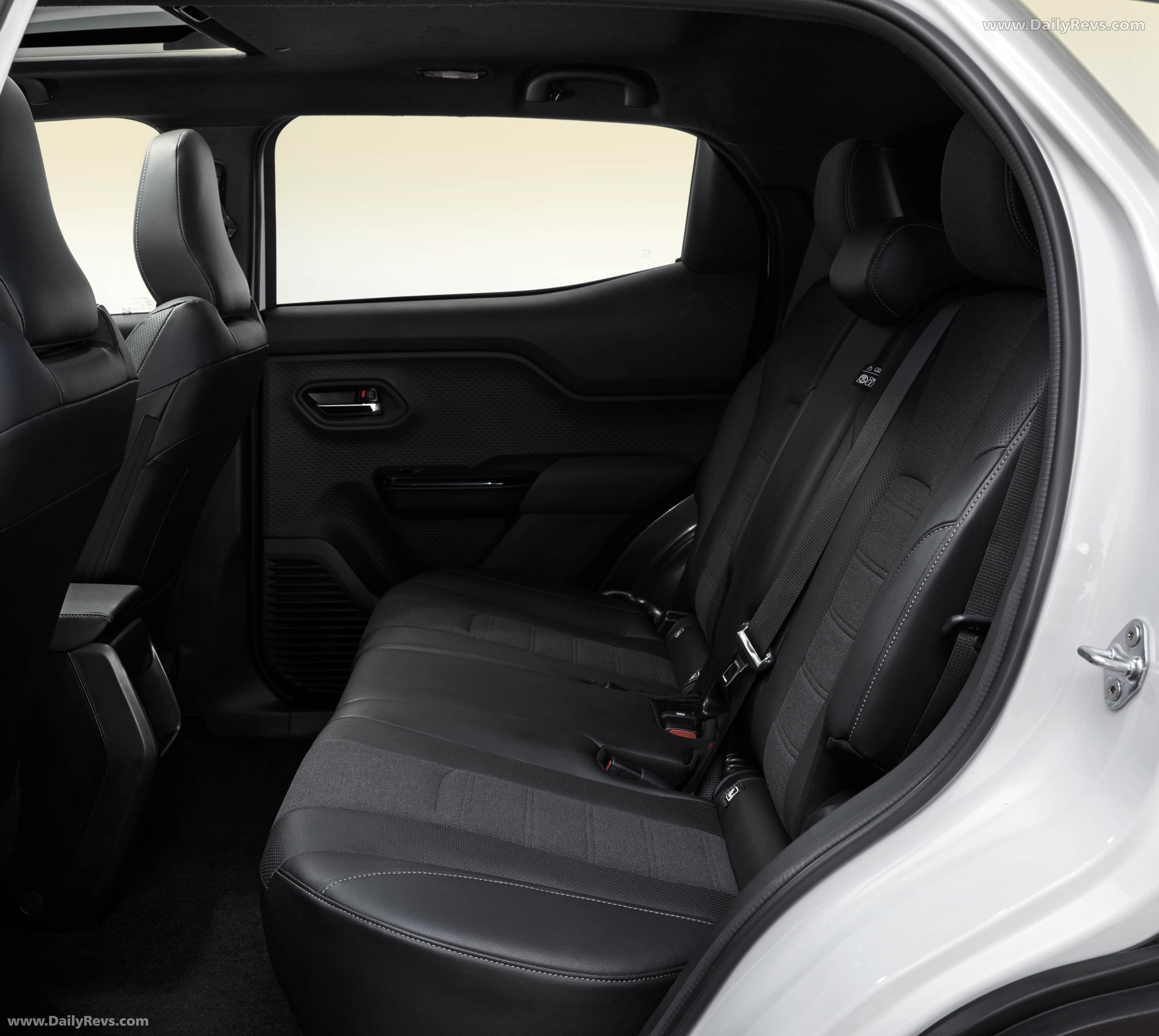 2026 Toyota Urban Cruiser AWD Lunar White Interior
