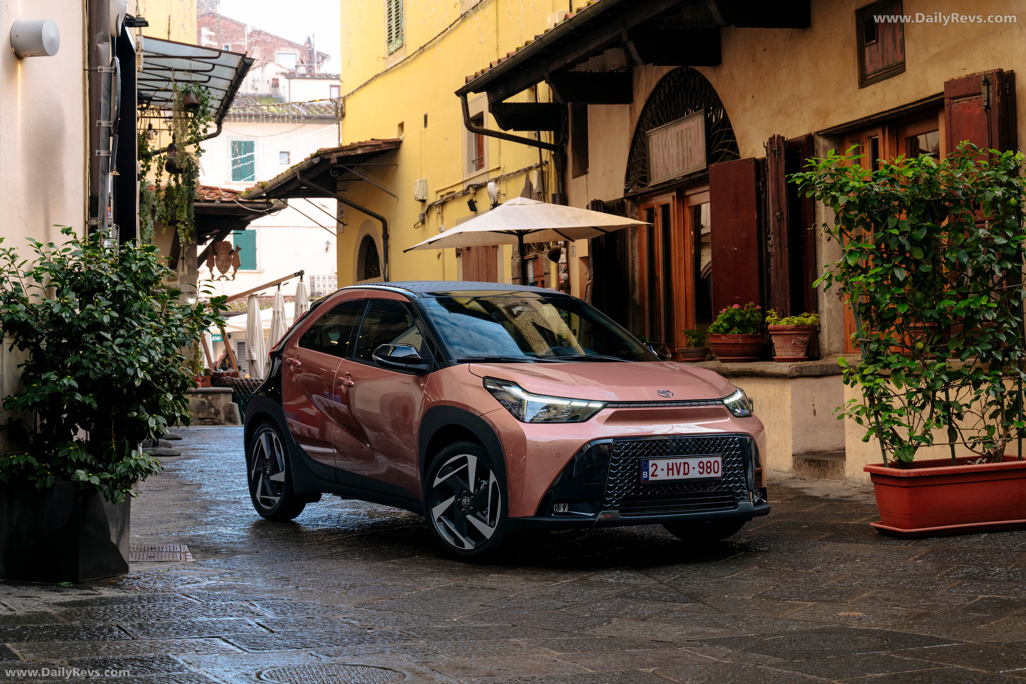 2026 Toyota Aygo X High Grade Cinnamon Front View