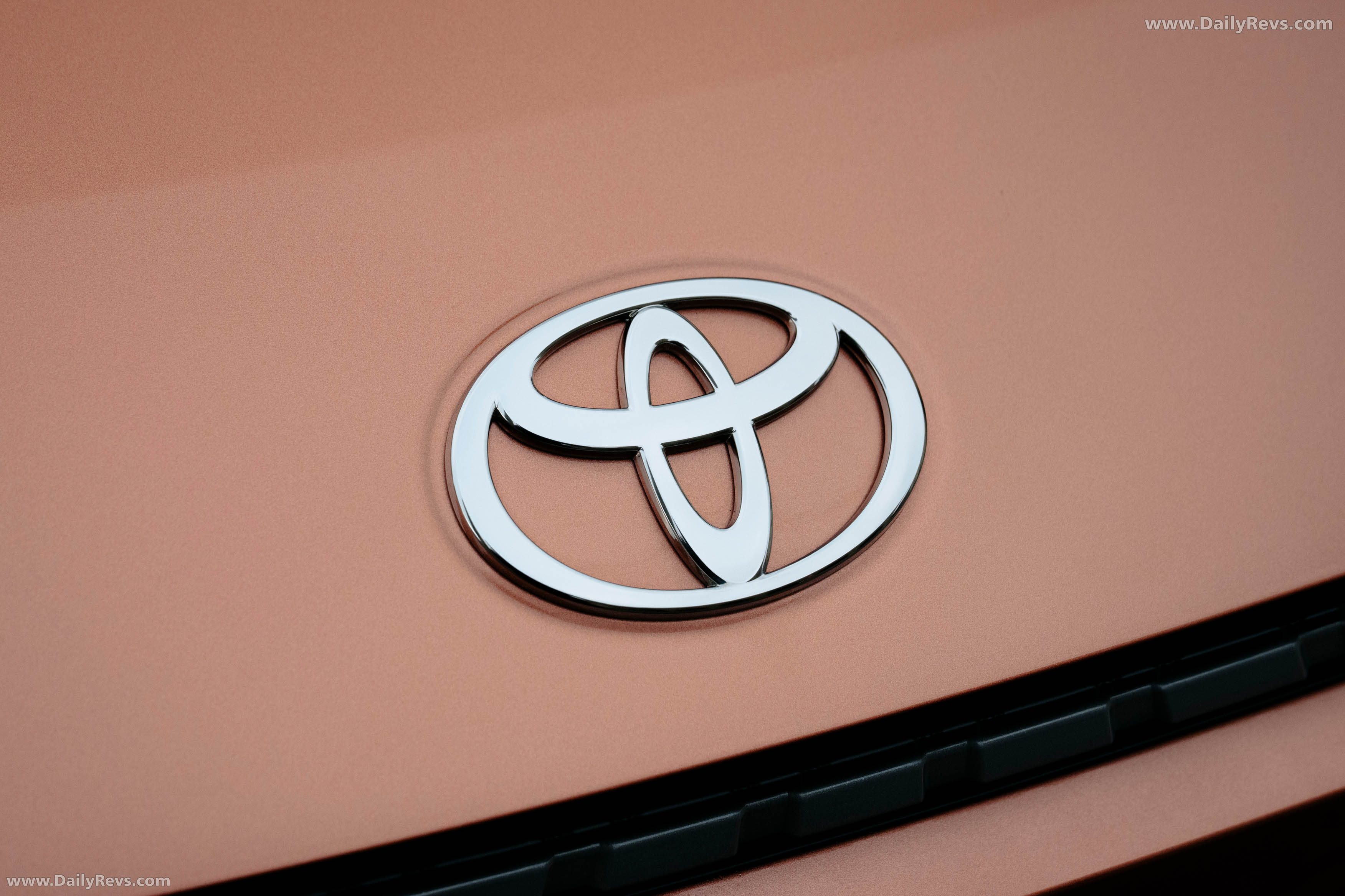 2026 Toyota Aygo X High Grade Cinnamon Exterior