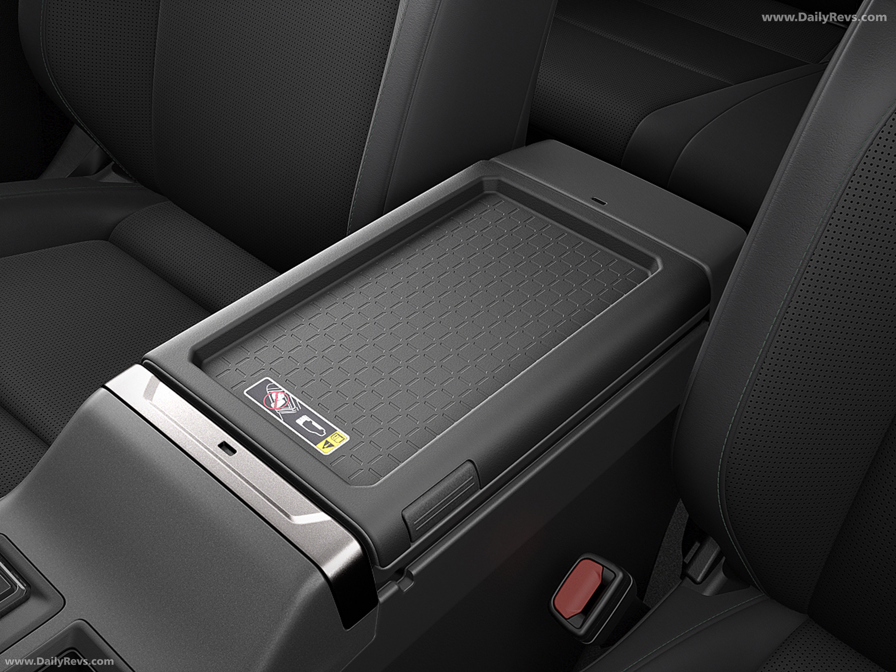2026 Toyota RAV4 HEV Japanese Version Interior
