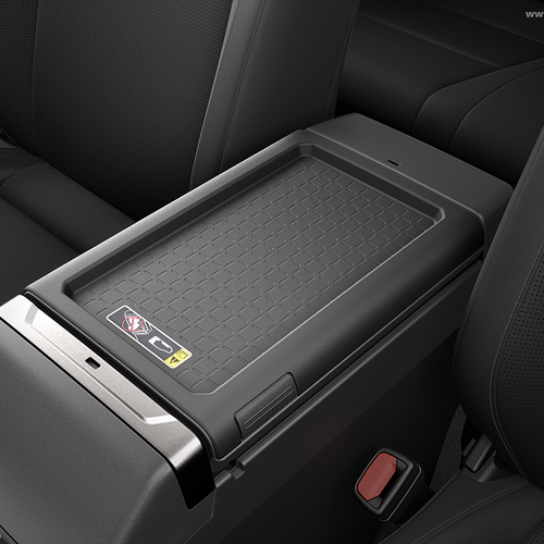 2026 Toyota RAV4 HEV Japanese Version Interior