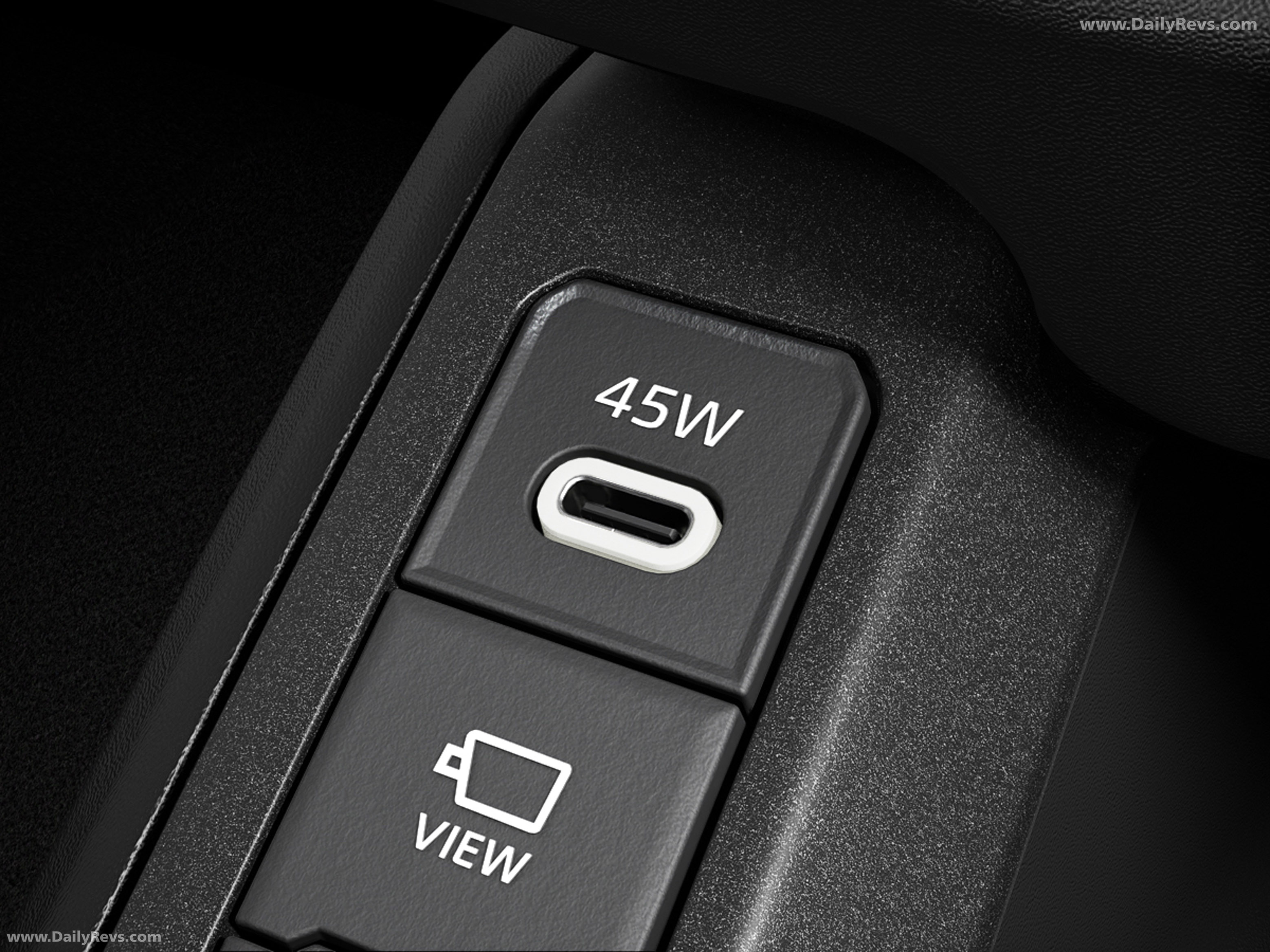 2026 Toyota RAV4 HEV Japanese Version Interior
