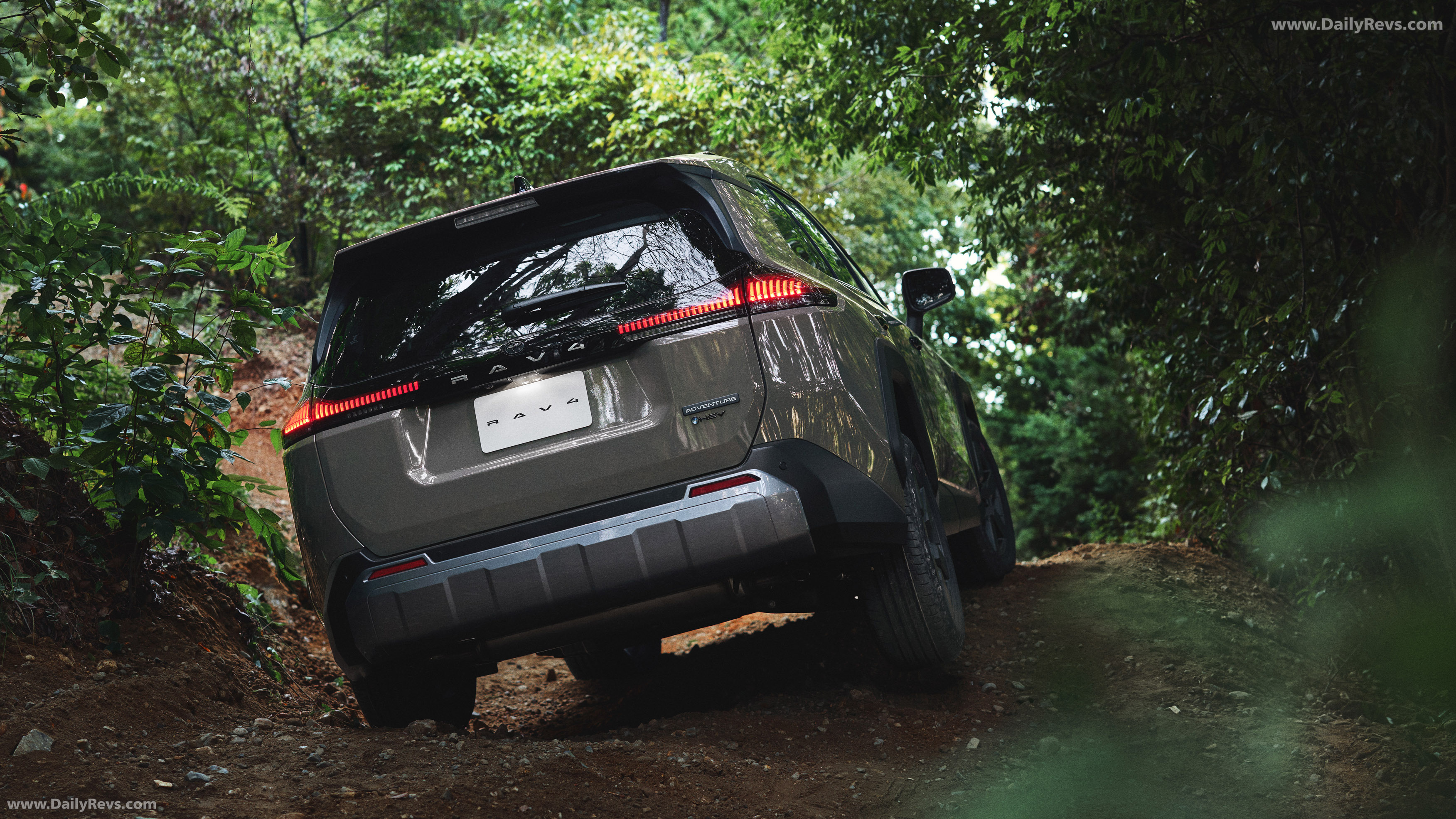 2026 Toyota RAV4 Adventure HEV Japanese Version Rear View