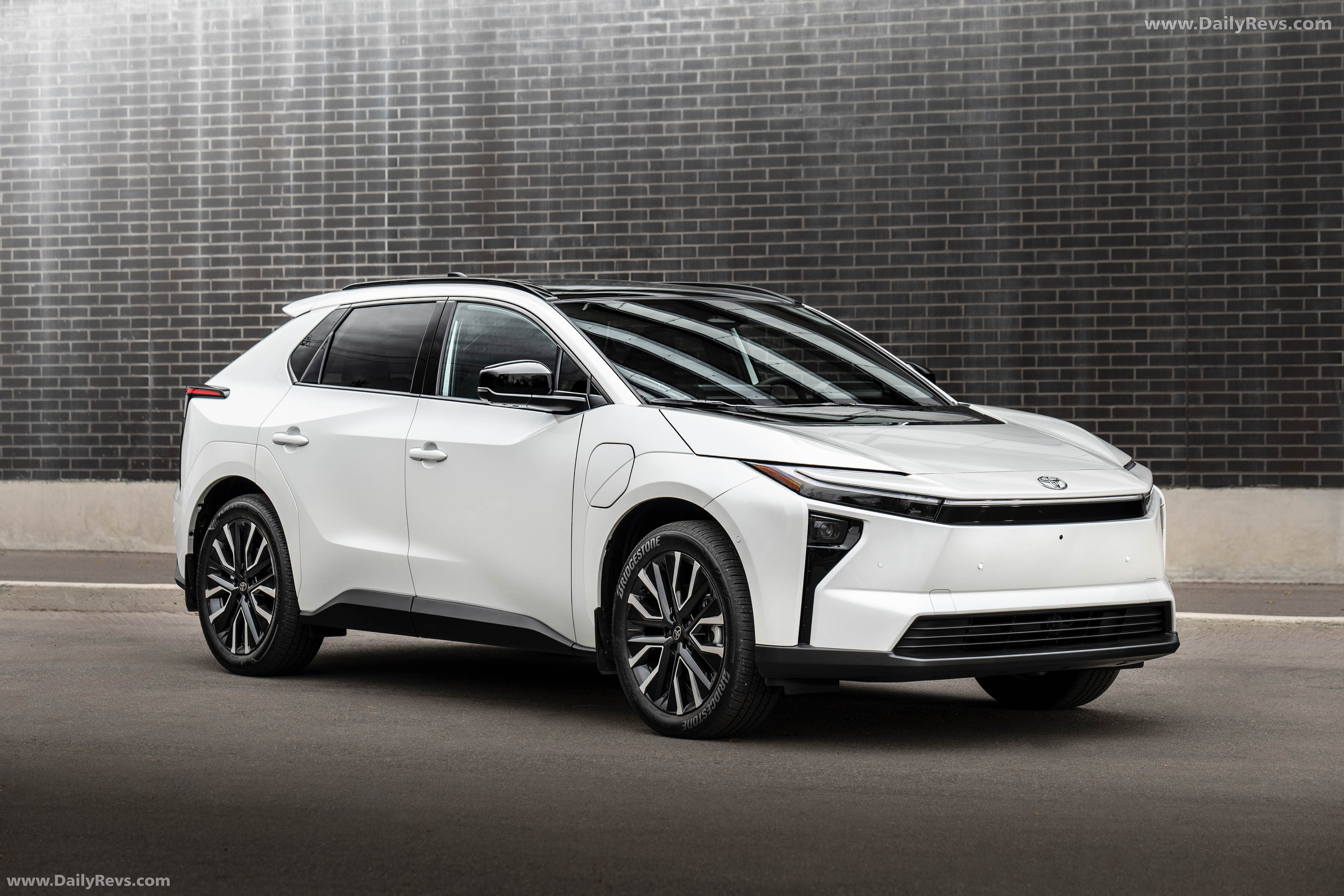 2026 Toyota bZ US Version Front View