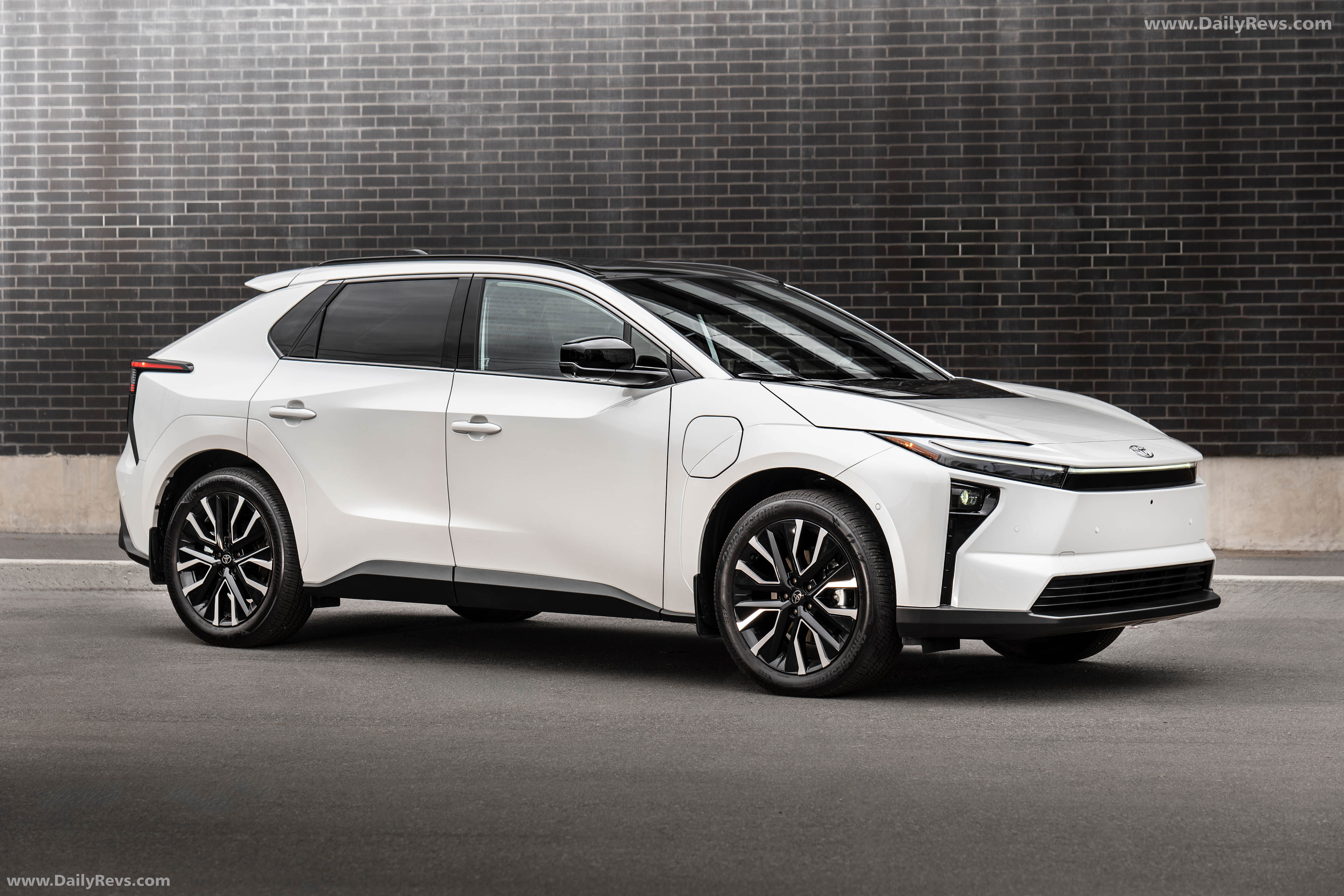 2026 Toyota bZ US Version Front View
