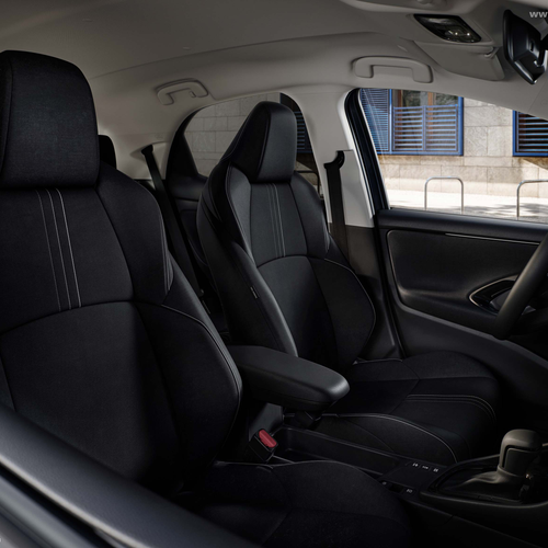 2025 Toyota Yaris Mid Plus Interior