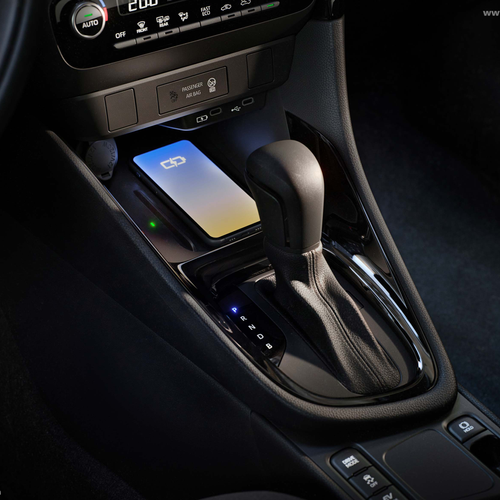 2025 Toyota Yaris Mid Plus Interior