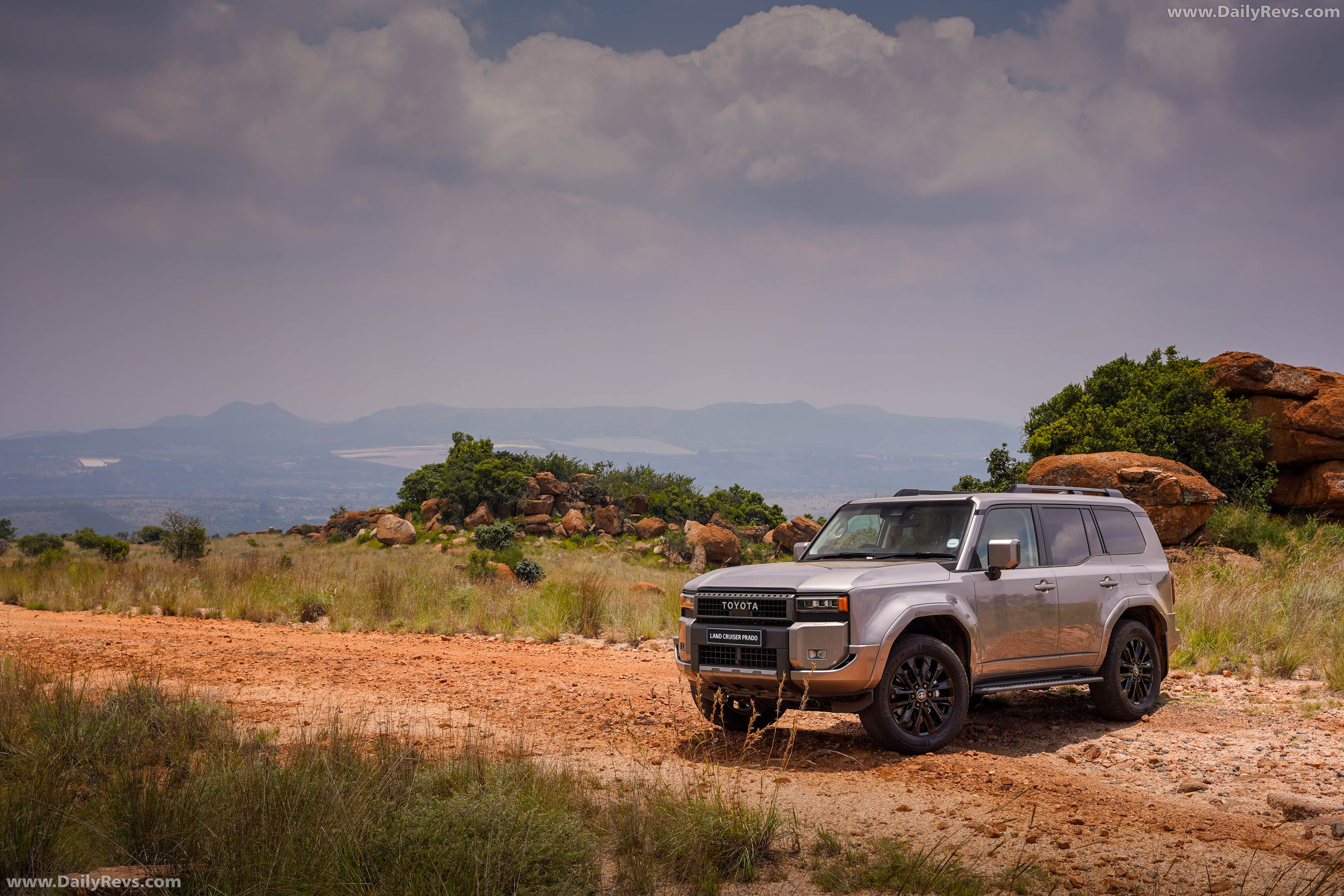 2026 Toyota Land Cruiser Prado VX-L Front View