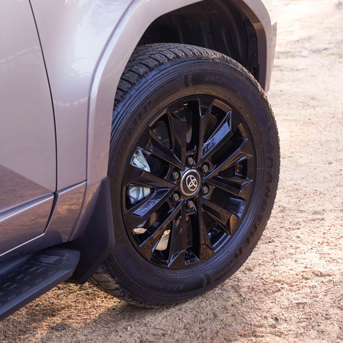 2026 Toyota Land Cruiser Prado VX-L Exterior