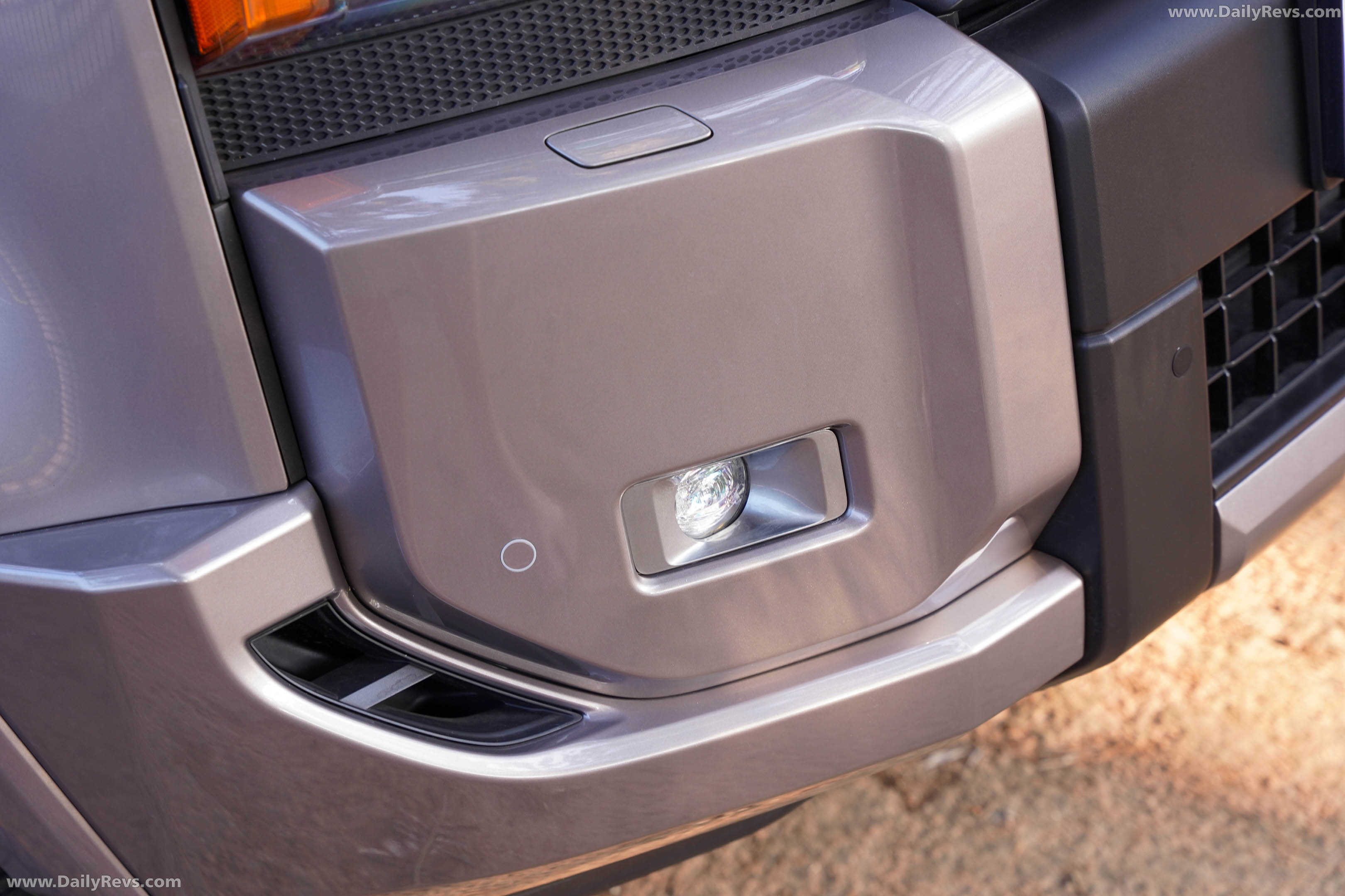 2026 Toyota Land Cruiser Prado VX-L Exterior