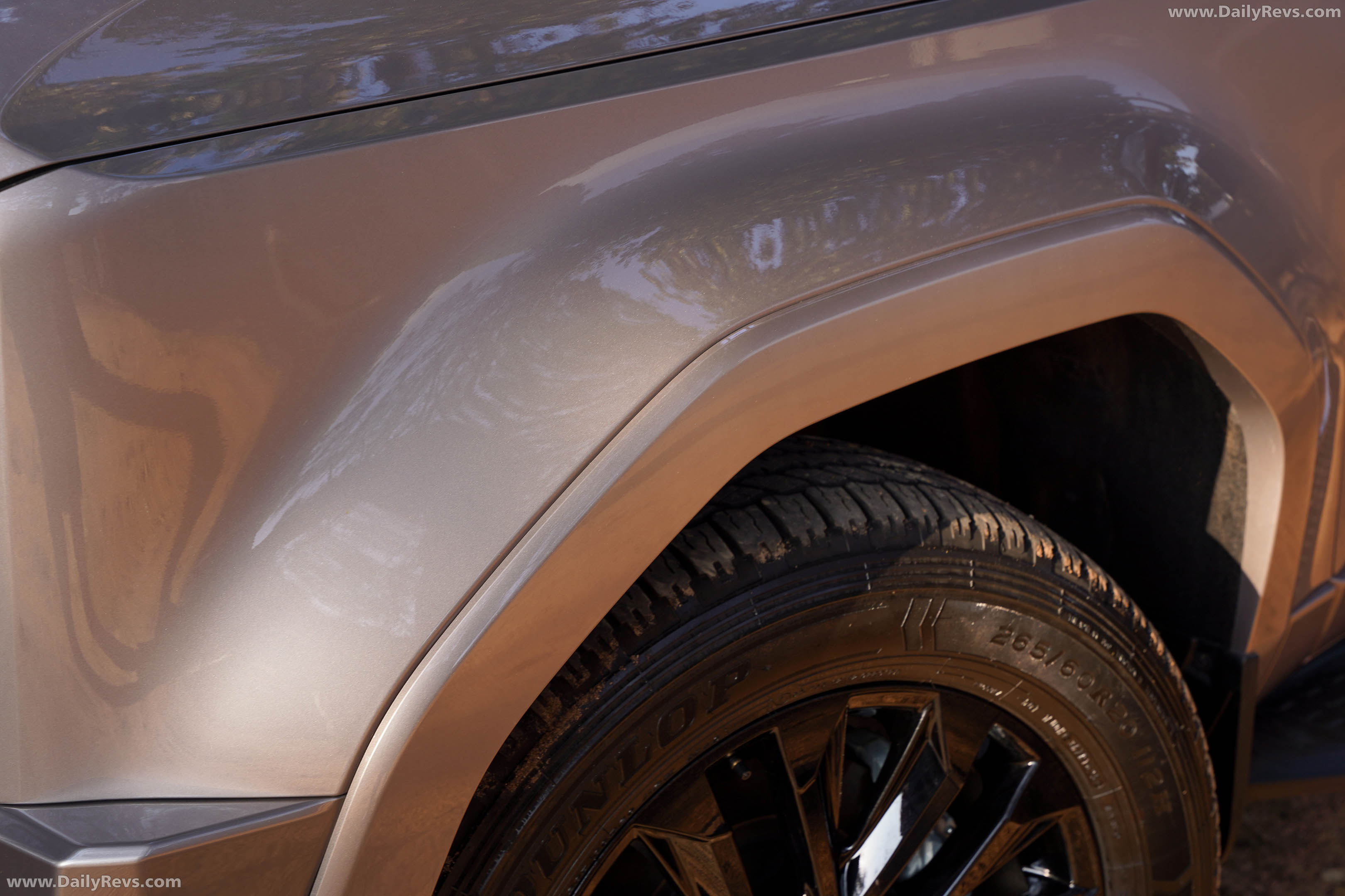 2026 Toyota Land Cruiser Prado VX-L Exterior