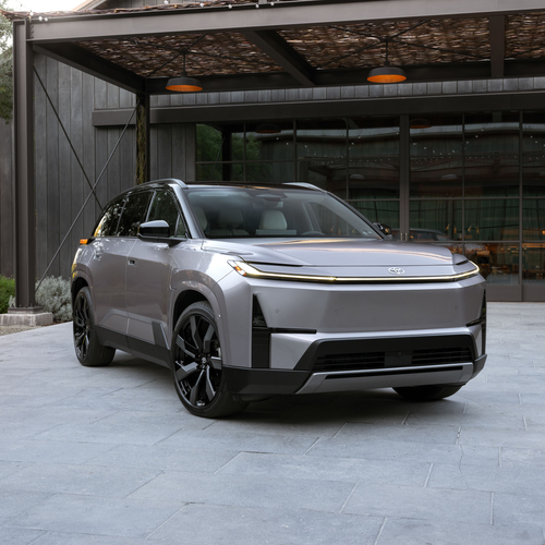 2027 Toyota Highlander BEV Front View
