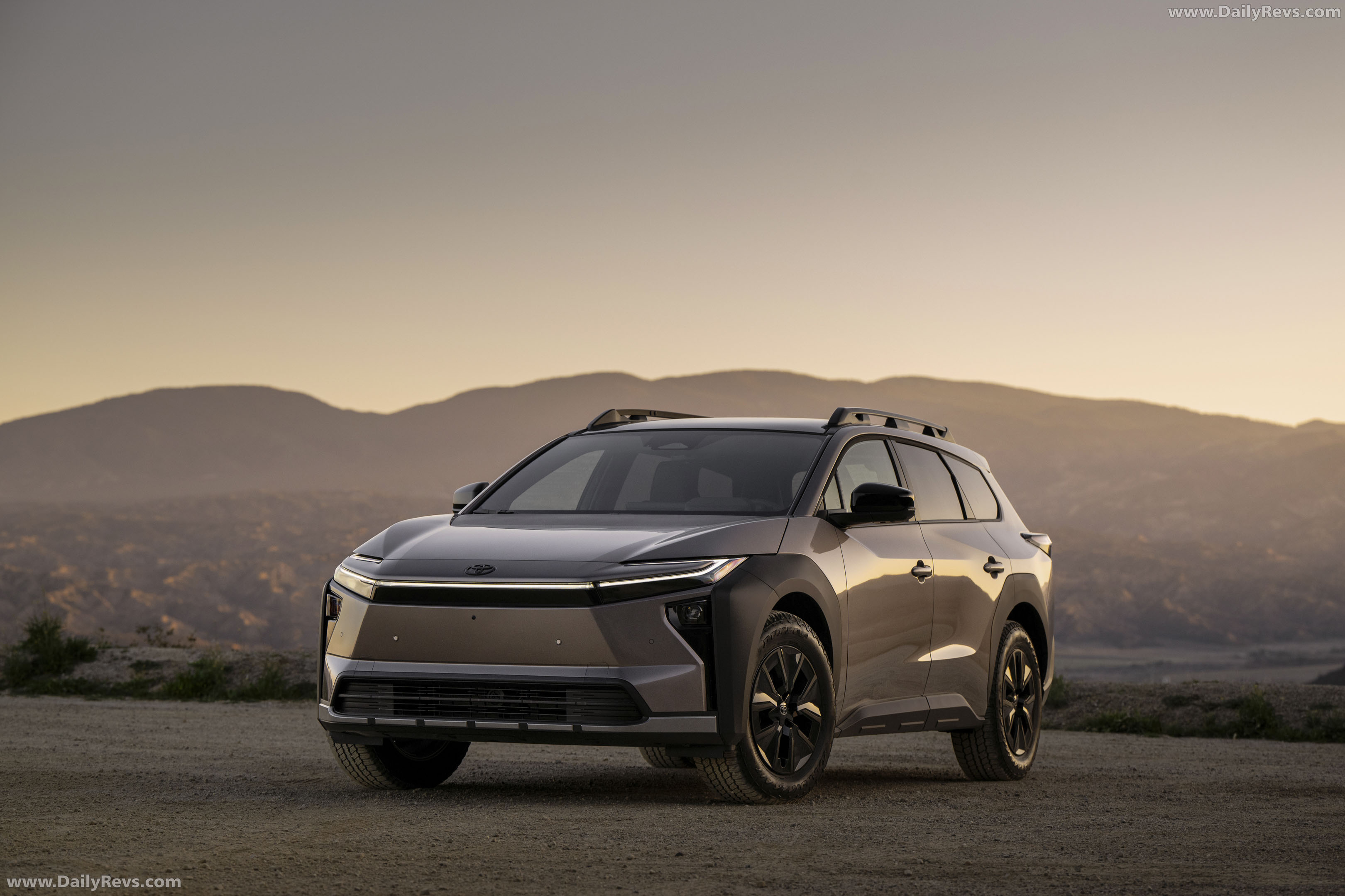 2026 Toyota bZ Woodland BEV Premium Front View