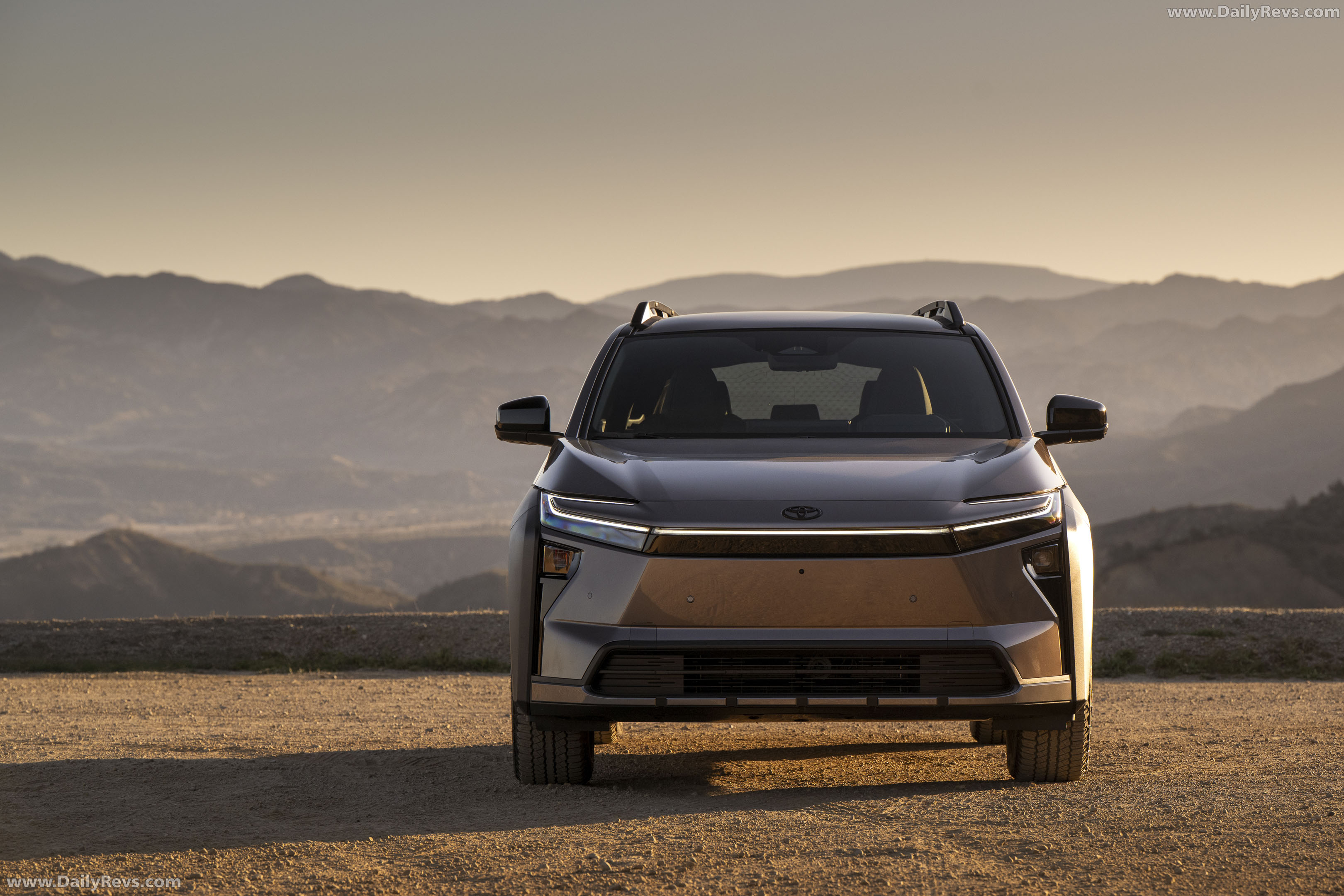 2026 Toyota bZ Woodland BEV Premium Front View