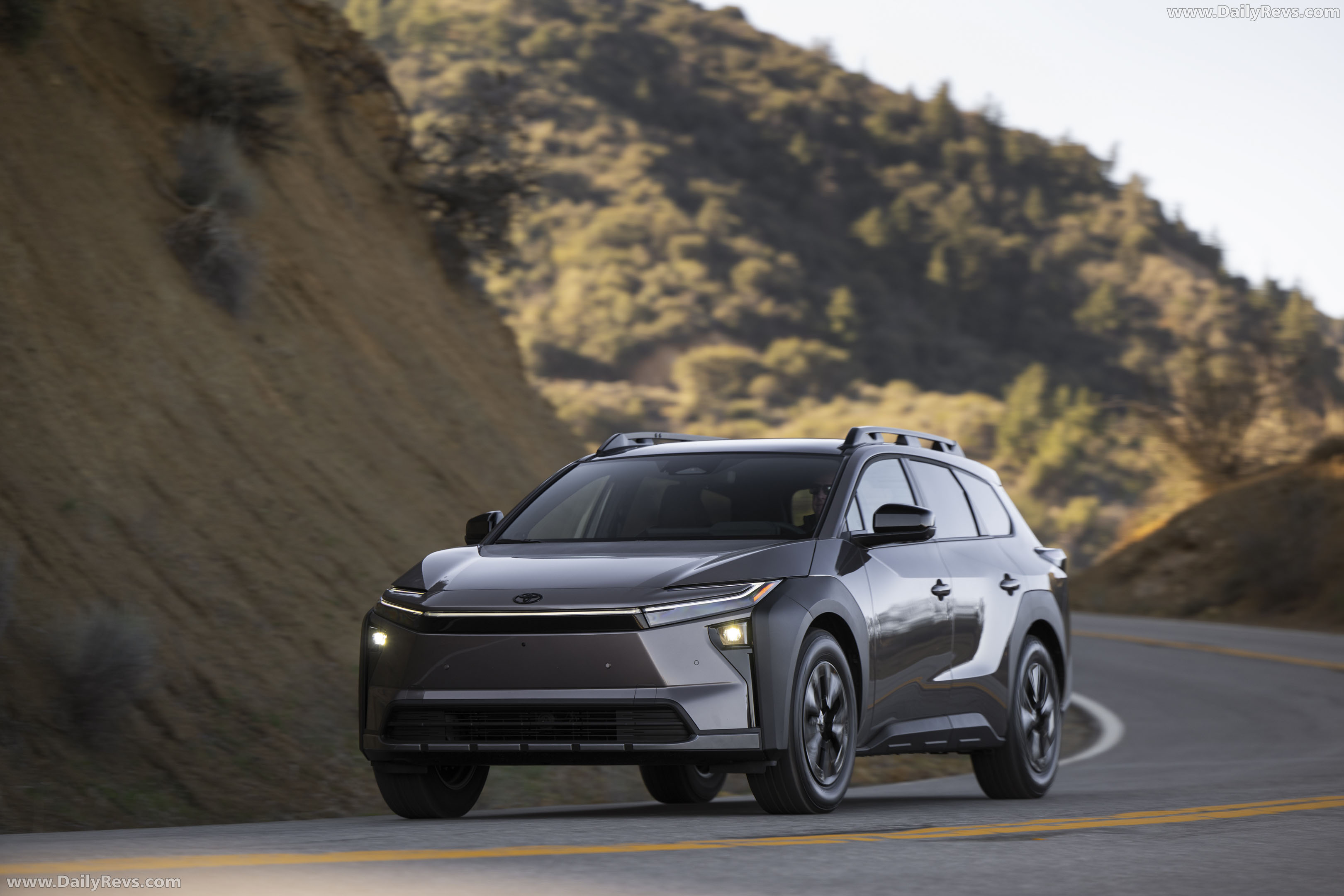 2026 Toyota bZ Woodland BEV Premium Front View