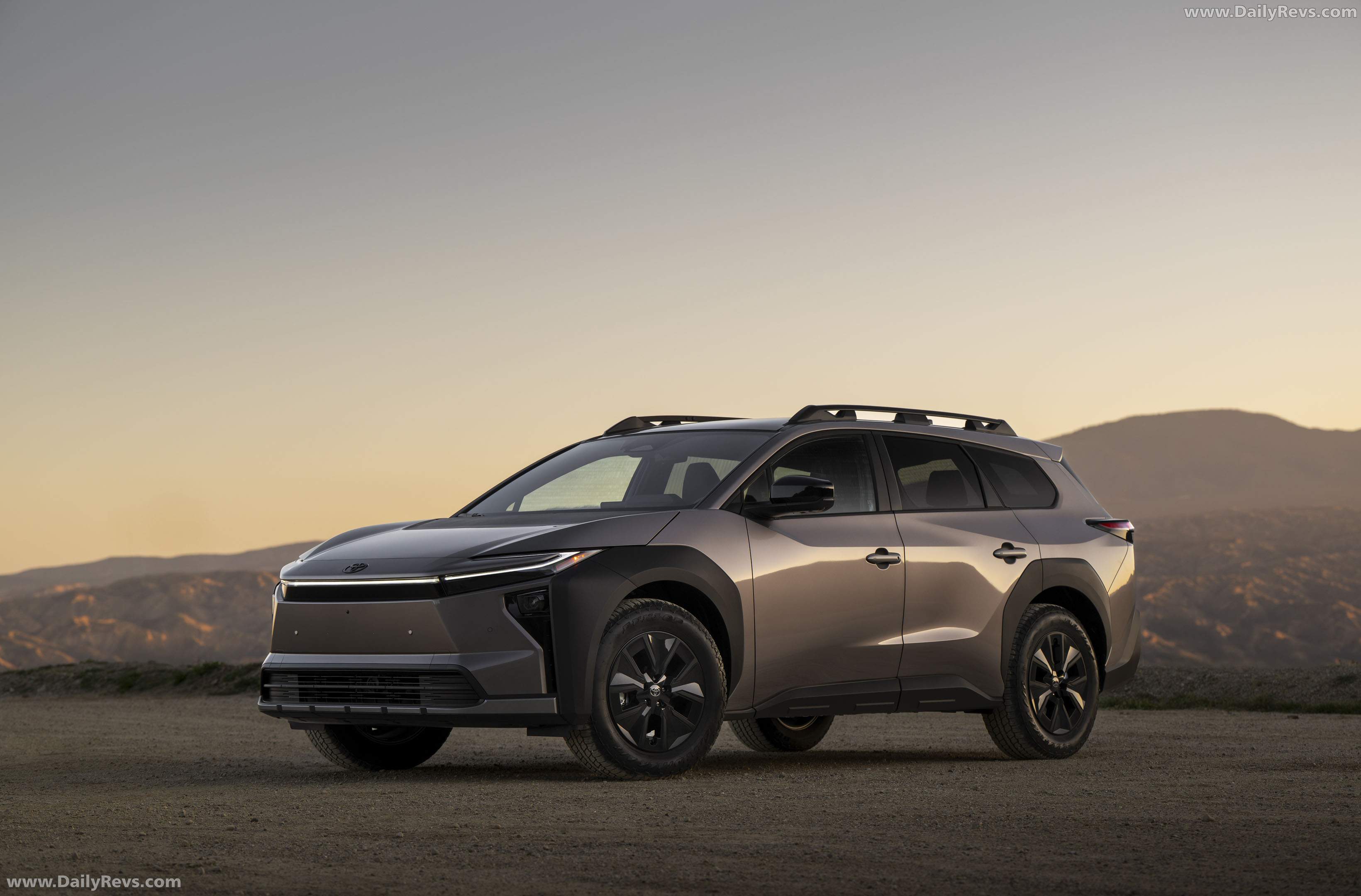 2026 Toyota bZ Woodland BEV Premium Front View