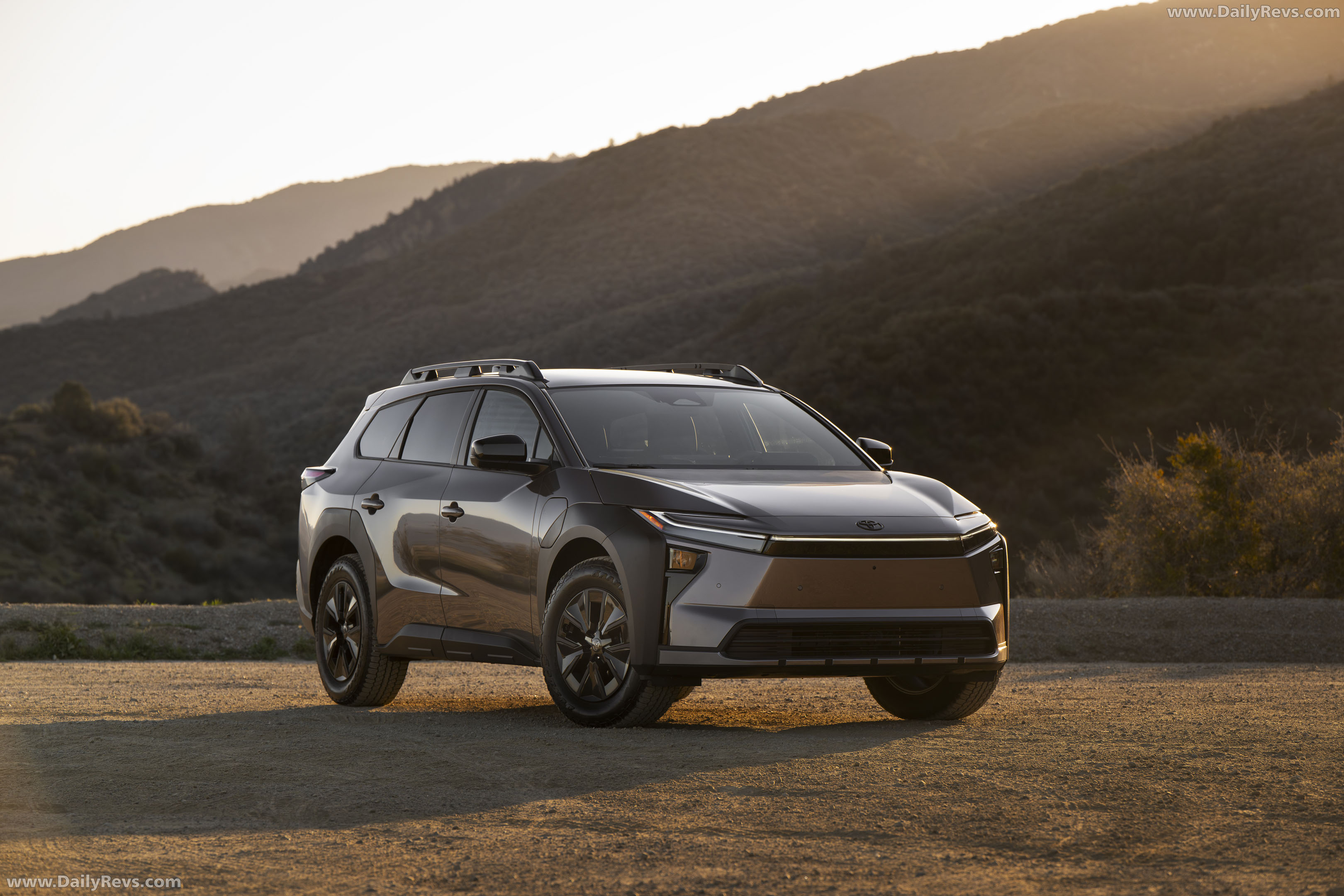 2026 Toyota bZ Woodland BEV Premium Front View