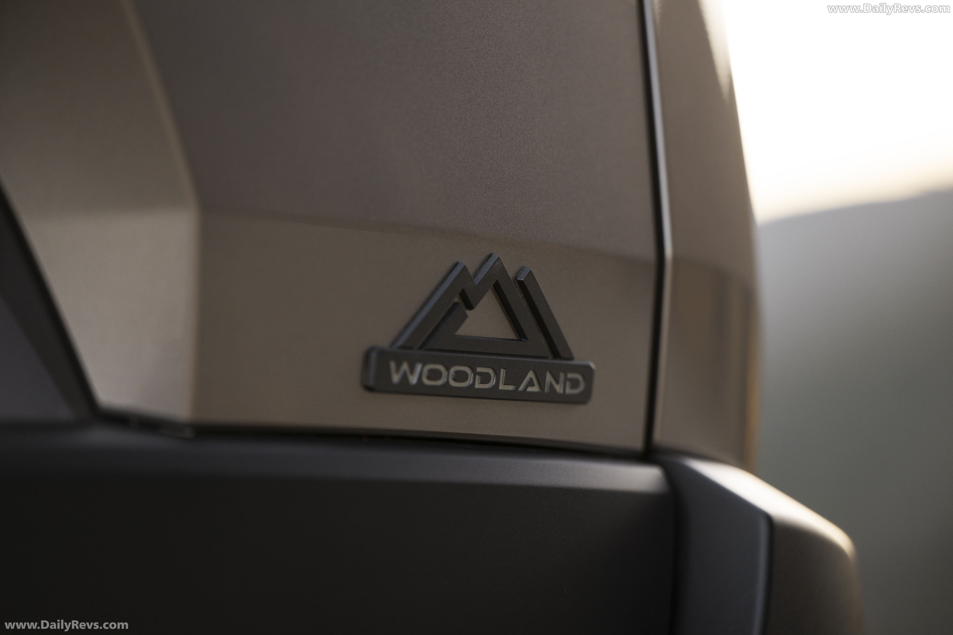 2026 Toyota bZ Woodland BEV Premium Exterior