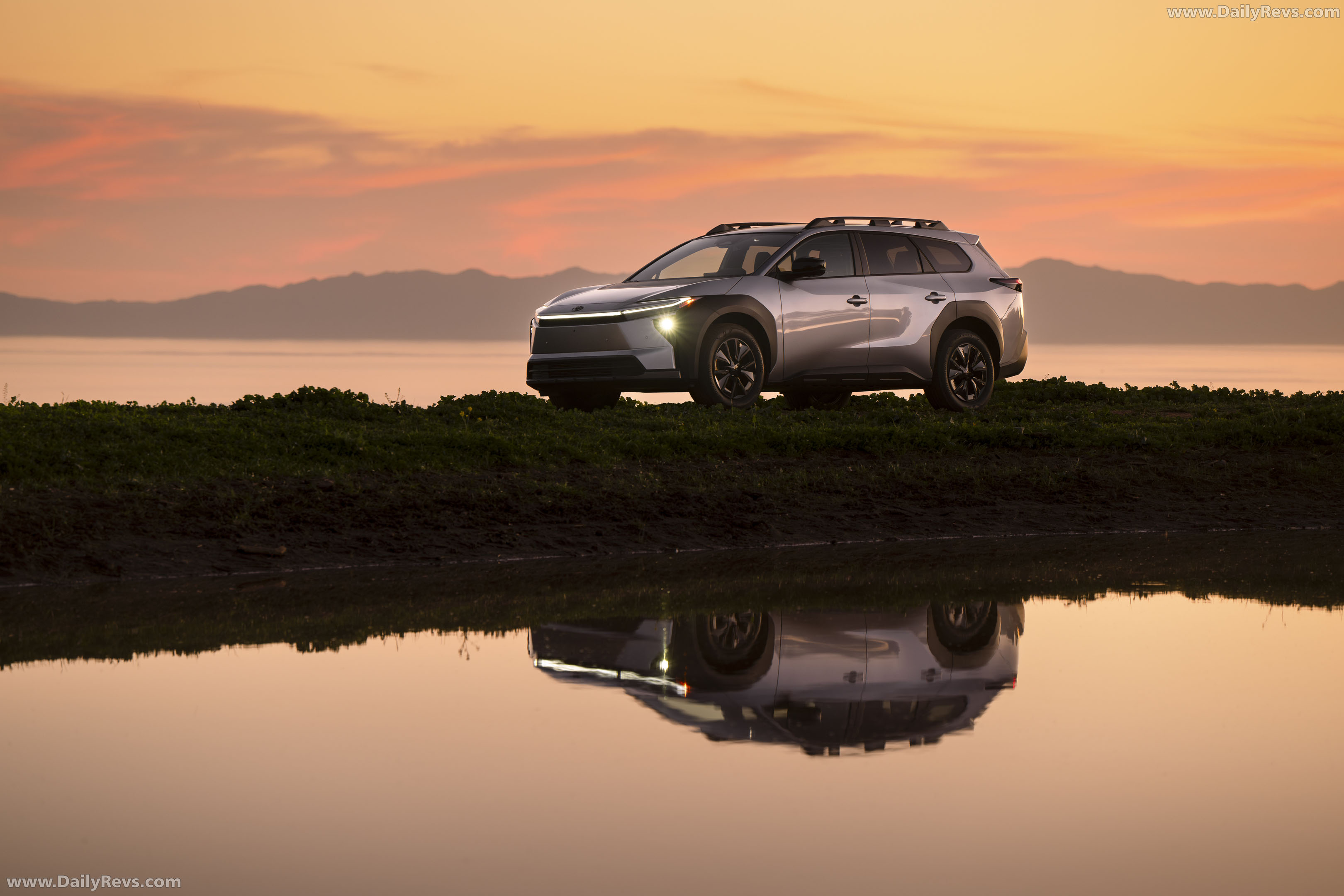 2026 Toyota bZ Woodland BEV Steel Side View
