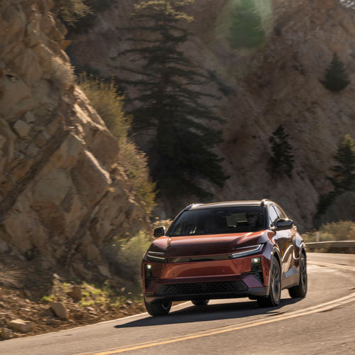 2026 Toyota C-HR XSE Front View