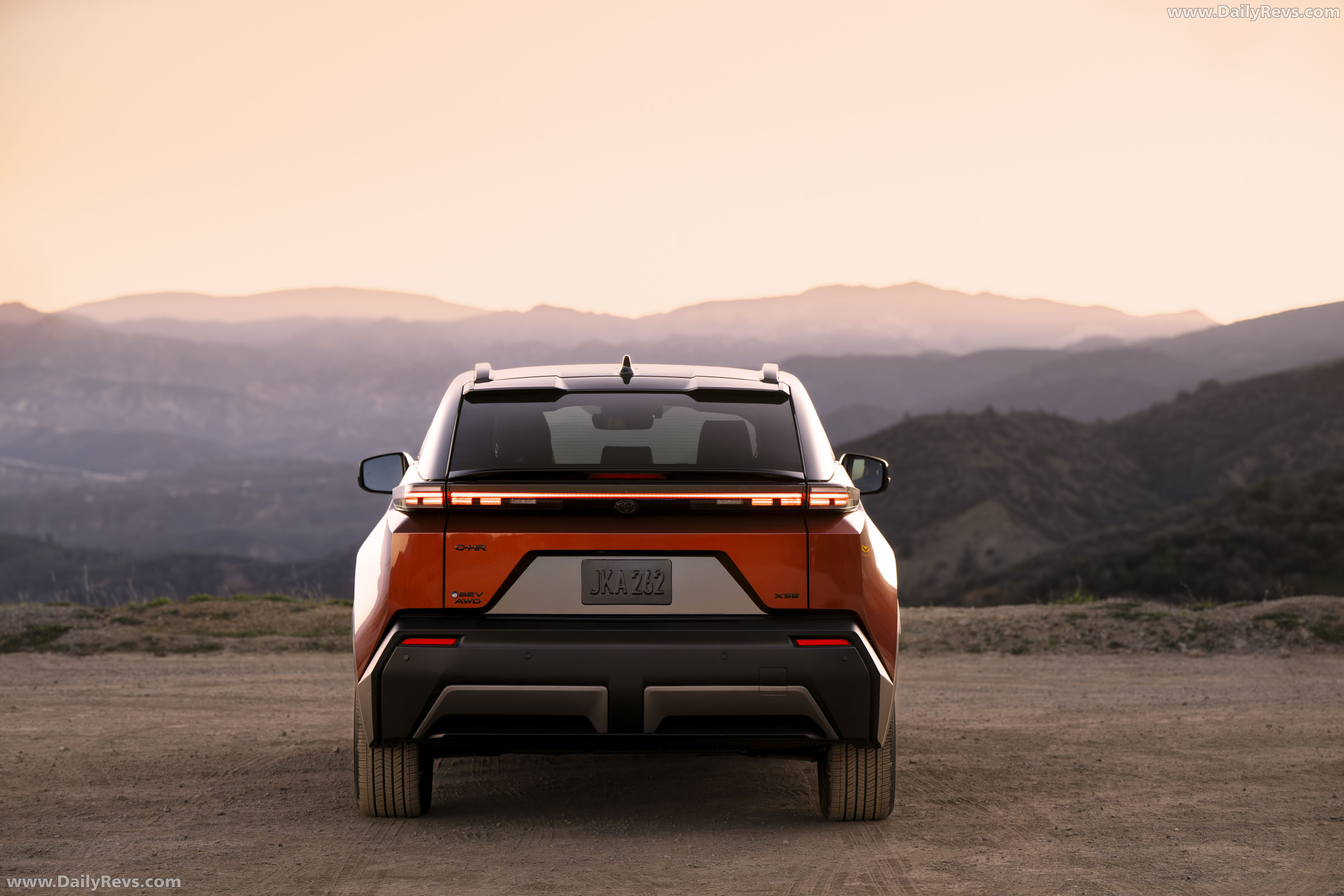 2026 Toyota C-HR XSE Rear View