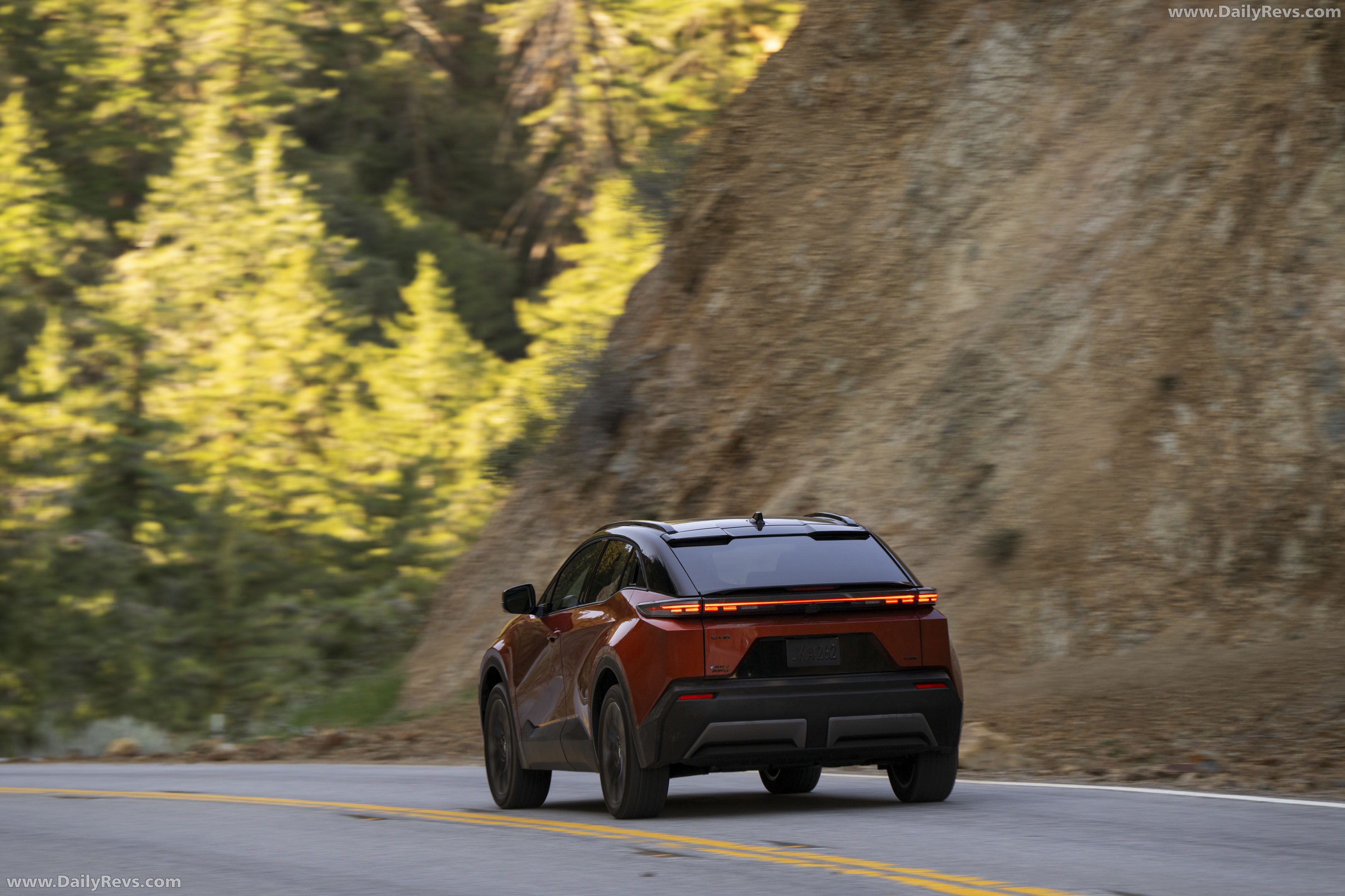 2026 Toyota C-HR XSE Rear View