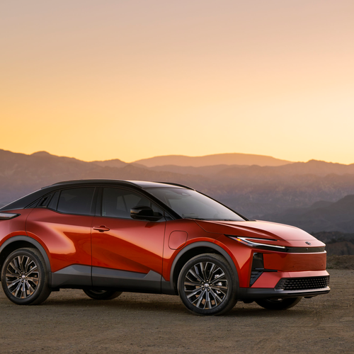 2026 Toyota C-HR XSE Side View