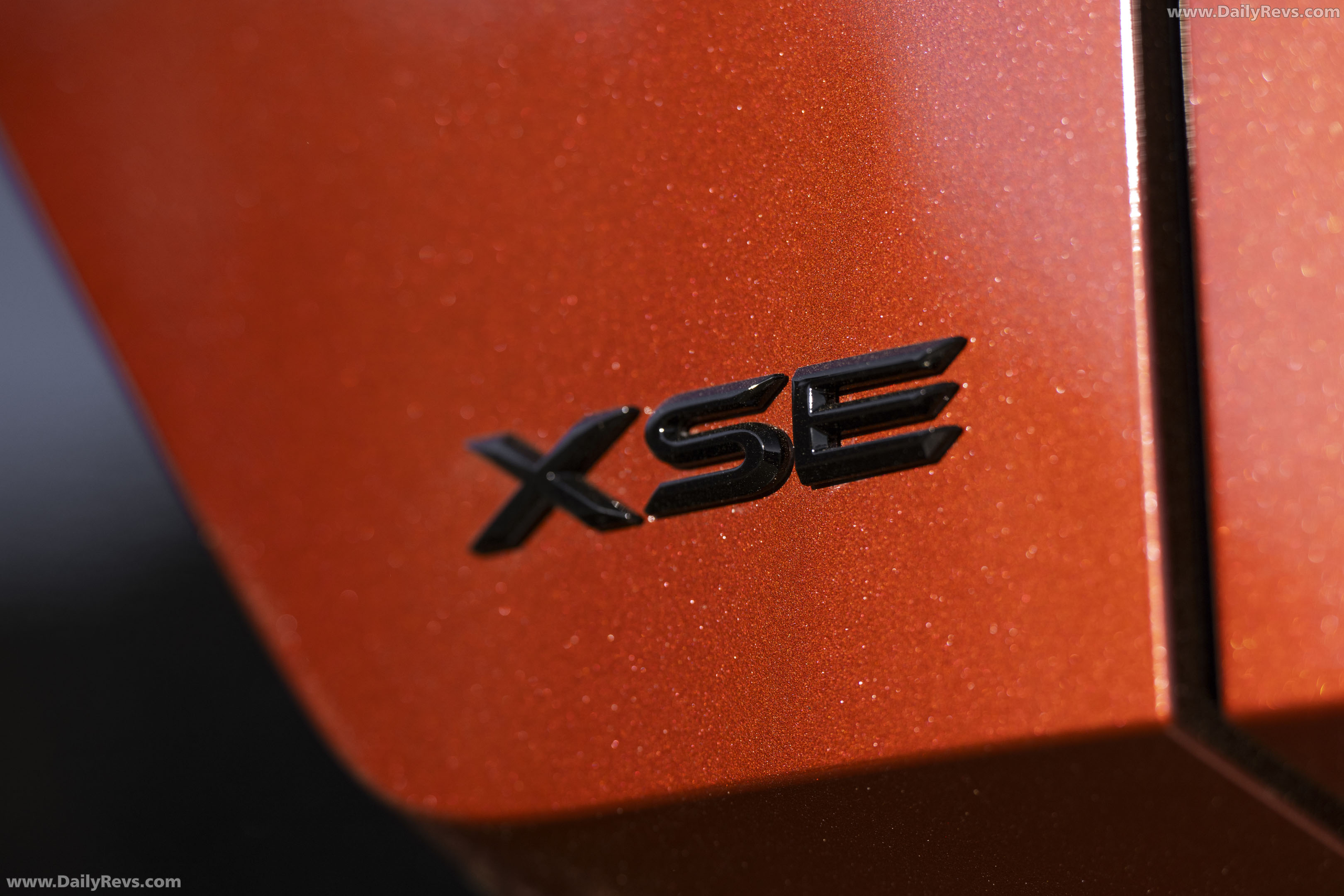 2026 Toyota C-HR XSE Exterior