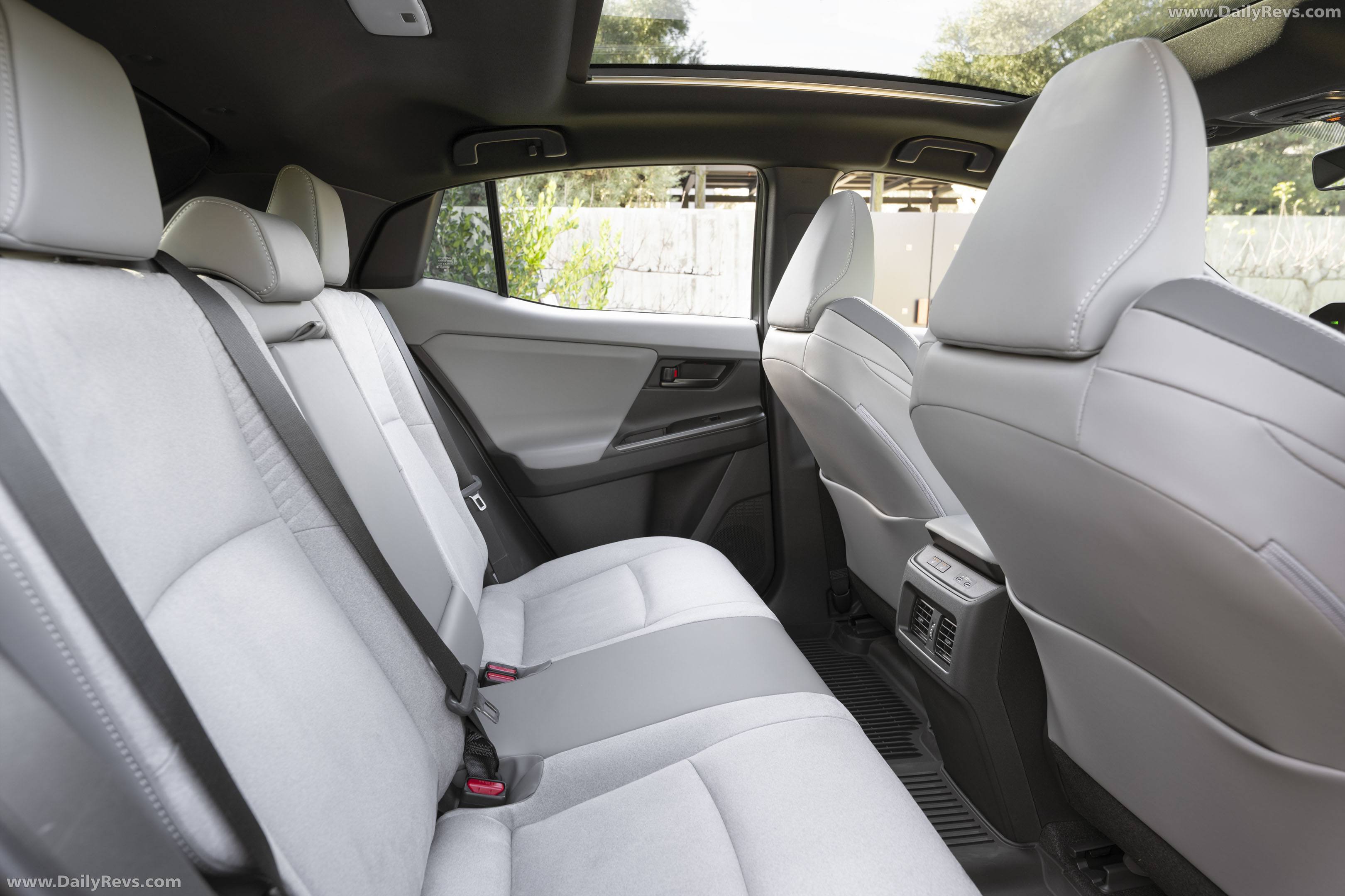 2026 Toyota C-HR XSE Interior