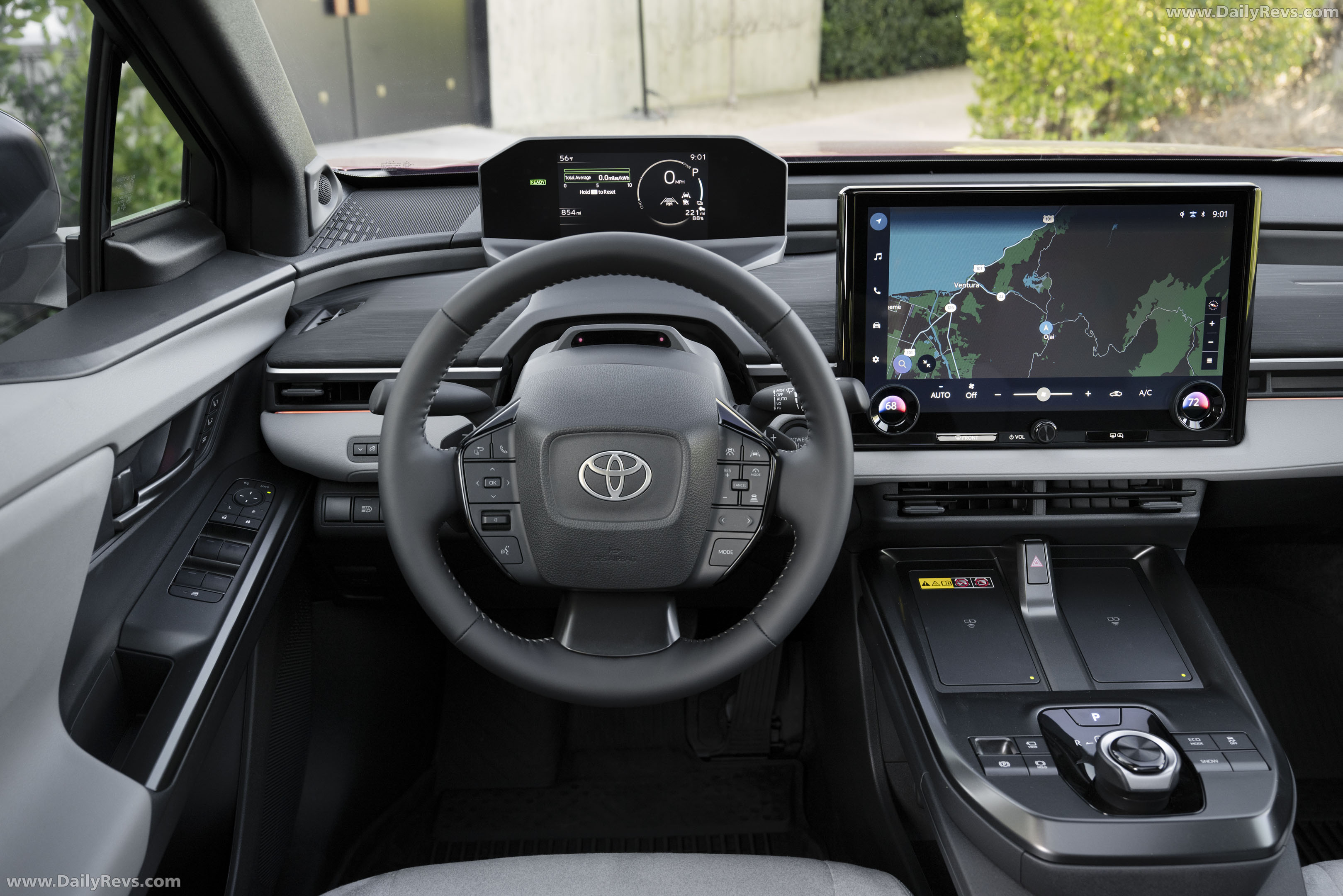 2026 Toyota C-HR XSE Interior