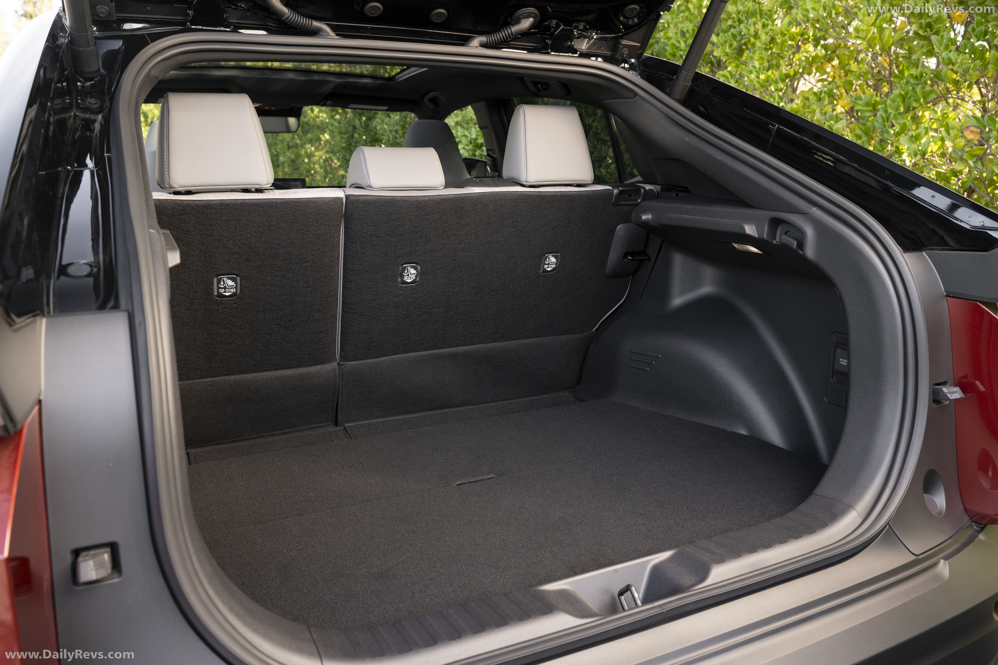 2026 Toyota C-HR XSE Interior