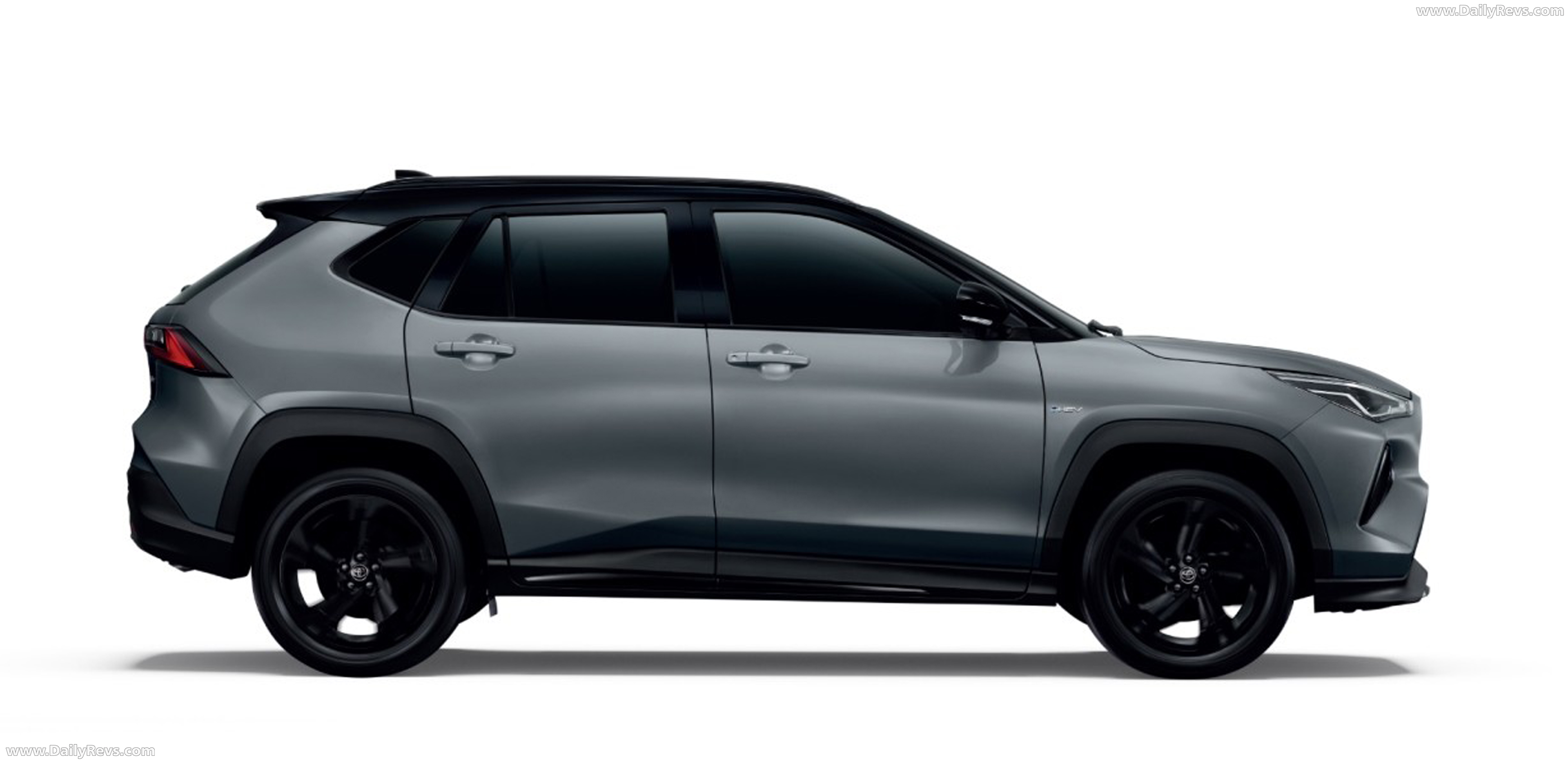 2026 Toyota Yaris Cross Nightshade Side View
