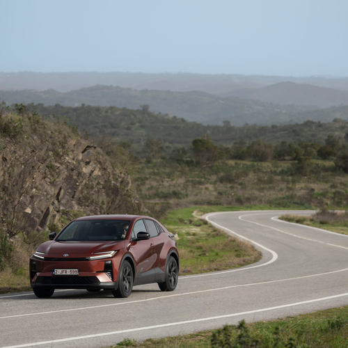 2026 Toyota C-HR Plus Metal Oxide Front View