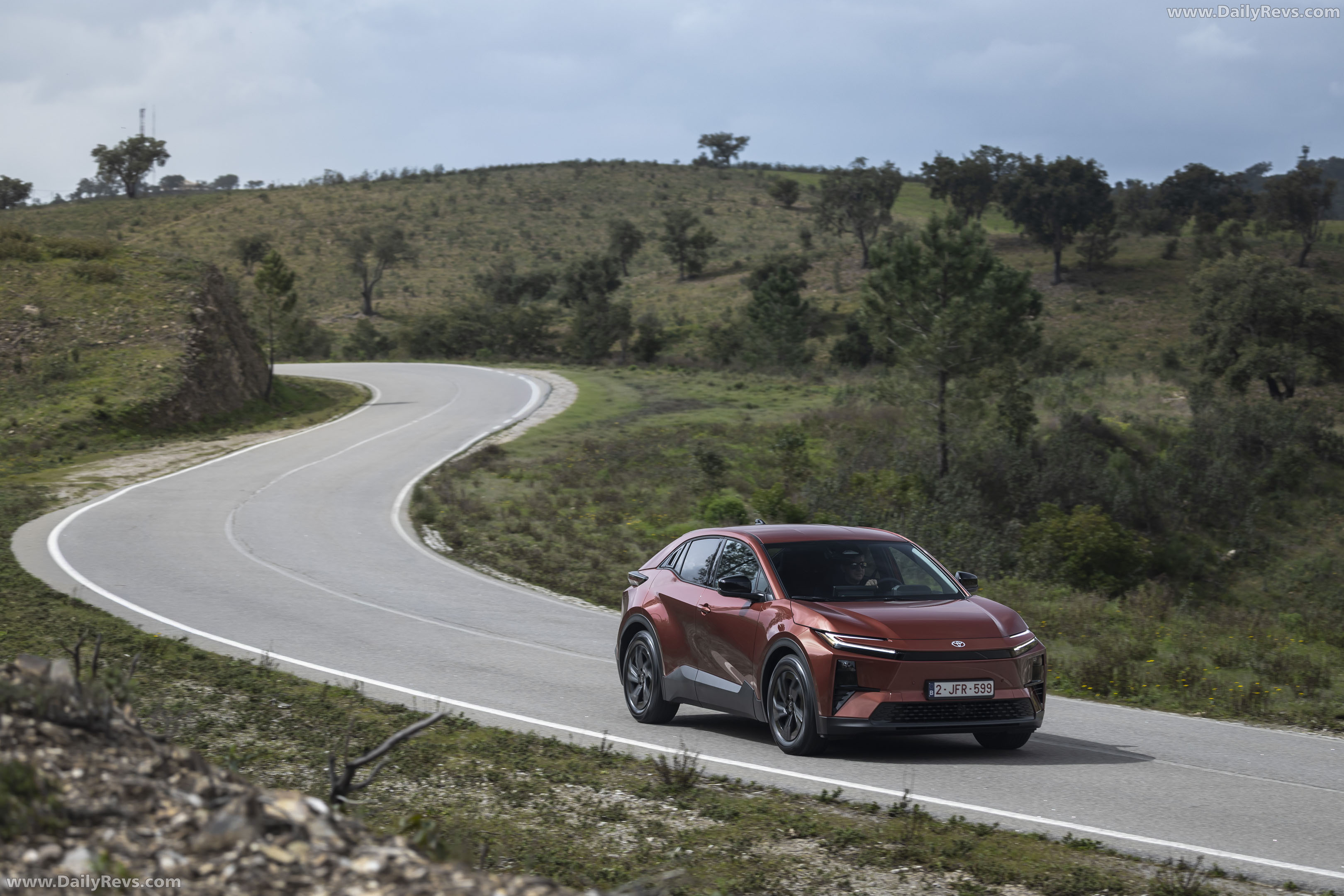 2026 Toyota C-HR Plus Metal Oxide Front View